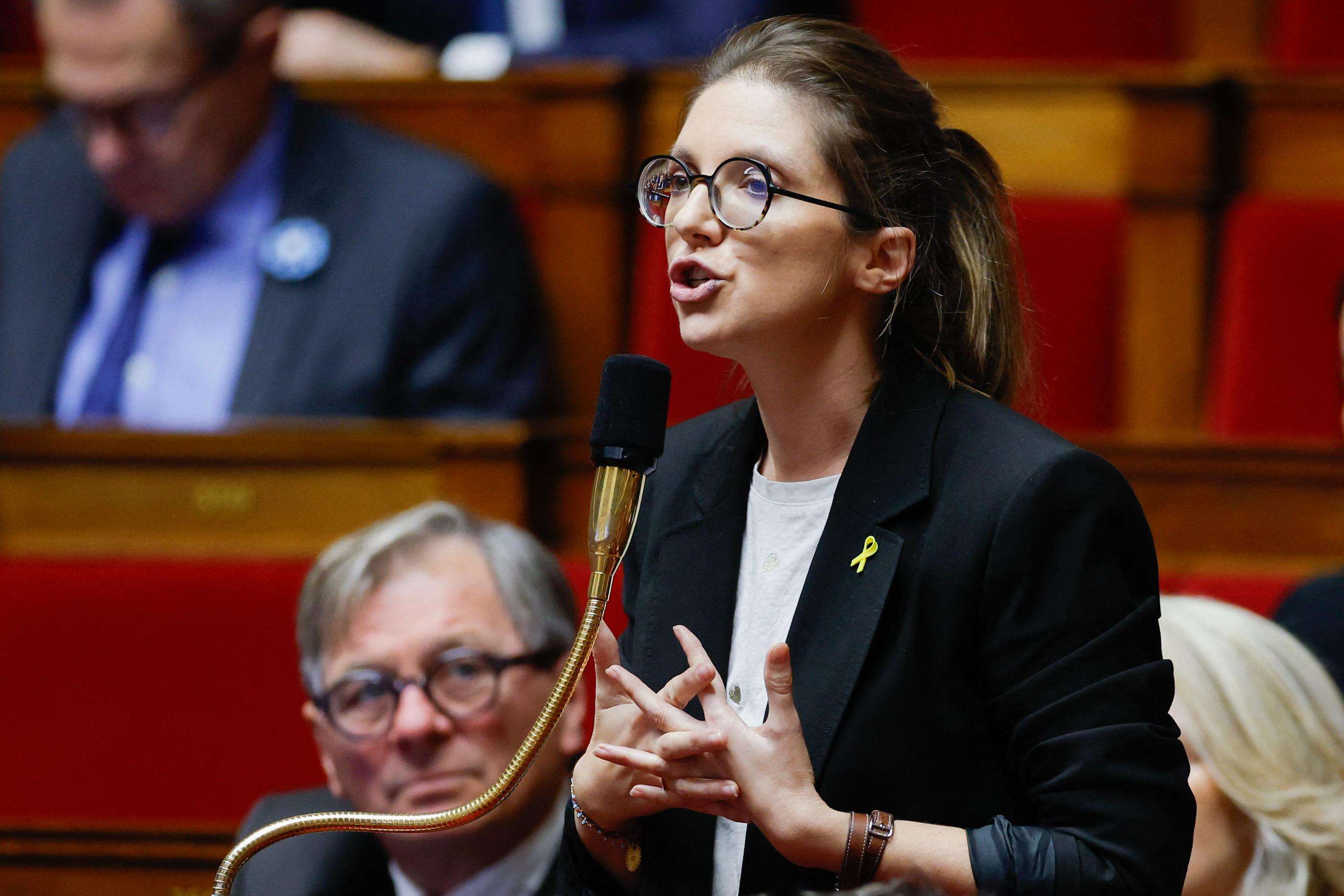 Le député LFI Sébastien Delogu a-t-il insulté Aurore Bergé à l’Assemblée en la traitant de « poubelle » ?