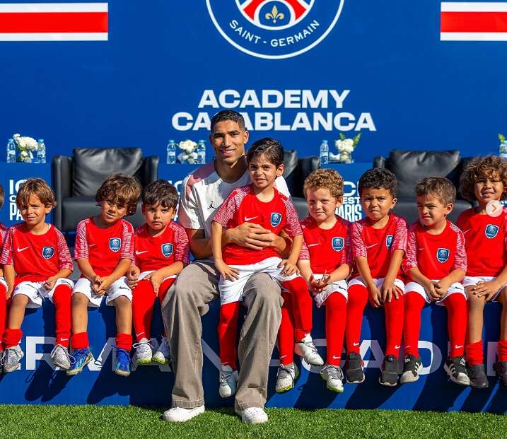 PSG : Achraf Hakimi inaugure la toute nouvelle académie du club à Casablanca