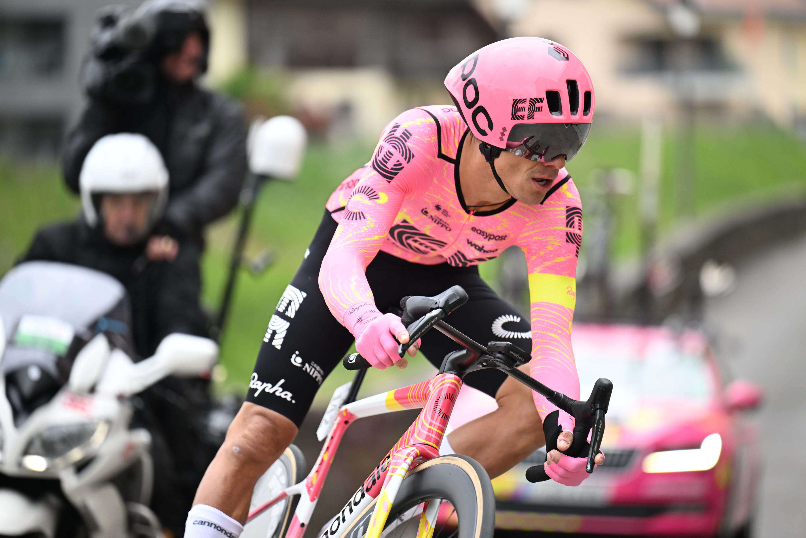 Cyclisme : Andrey Amador parcuté par un camion à l’entraînement et victime de plusieurs fractures