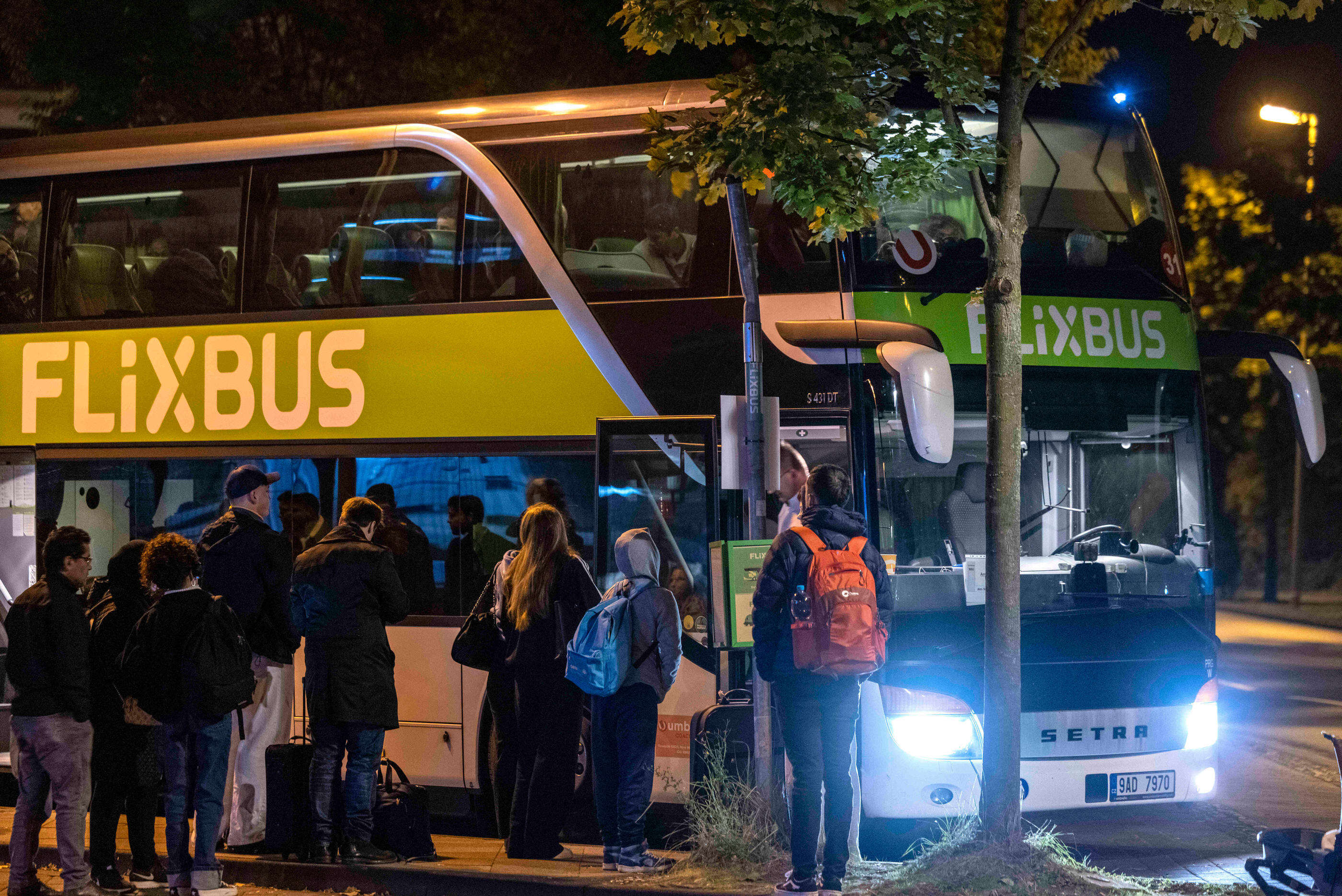 Marseille : un retraité se trompe de valise bus et rentre chez lui avec 11 kg de cannabis