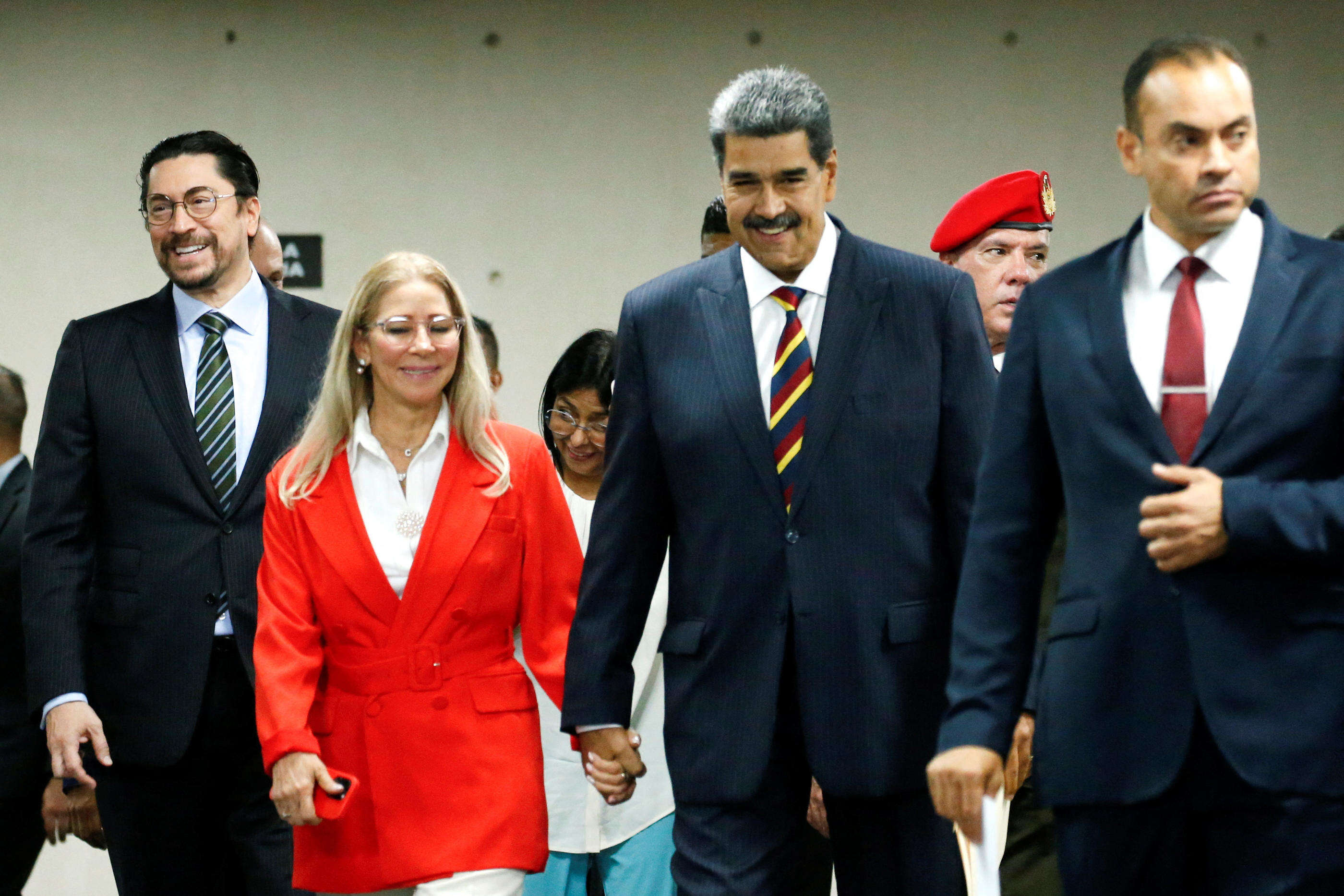 Venezuela : la Cour suprême rappelle que sa décision sur la réélection controversée de Maduro sera « sans appel »