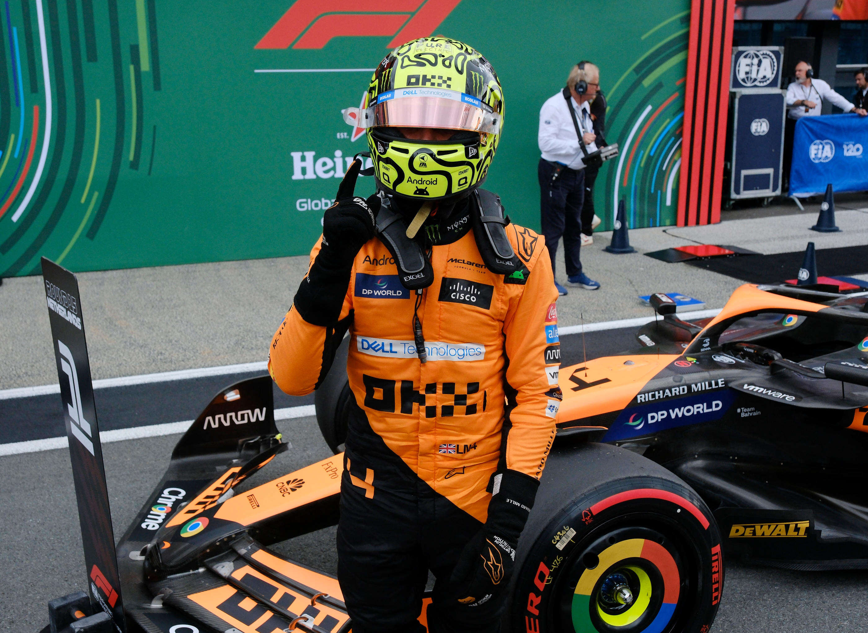 Formule 1 : Lando Norris signe la pole position sur les terres de Max Verstappen, Gasly 10e