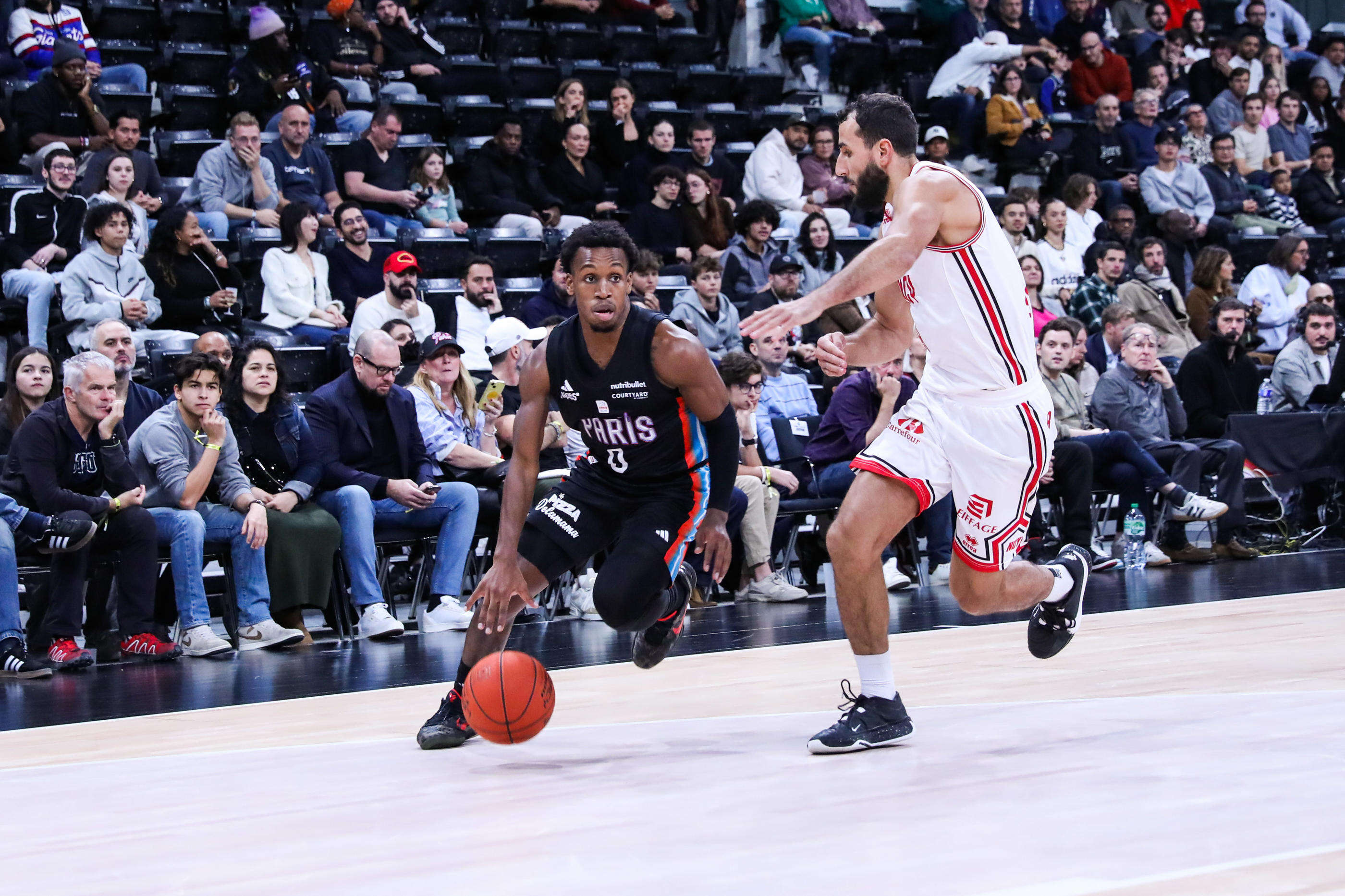 Paris Basketball - Nancy (115-97) : un dunk spectaculaire de Shahrvin et un nouveau beau succès des Parisiens