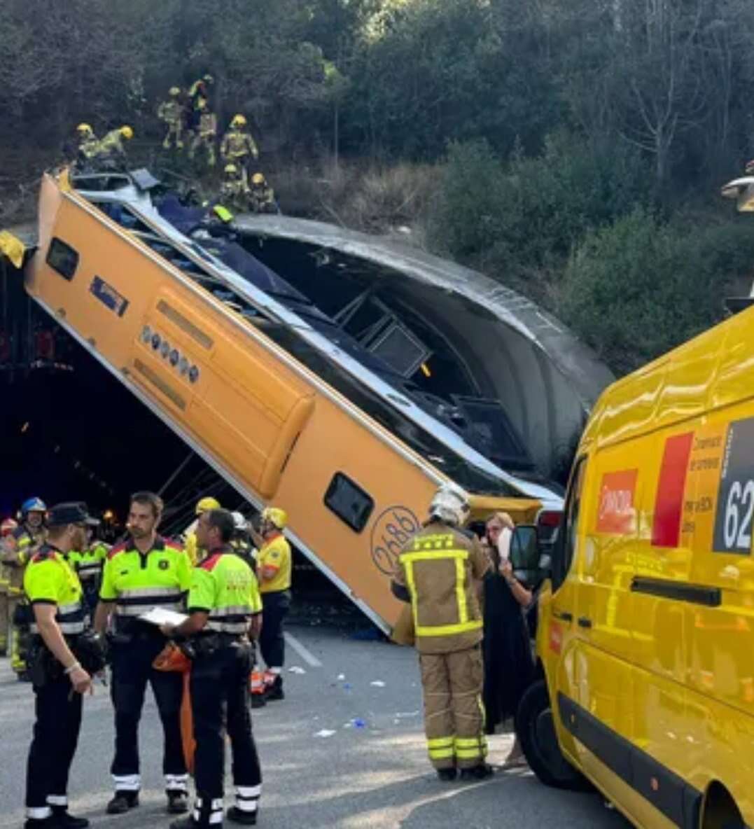 Un bus se renverse en Espagne, trois blessés dans un état critique