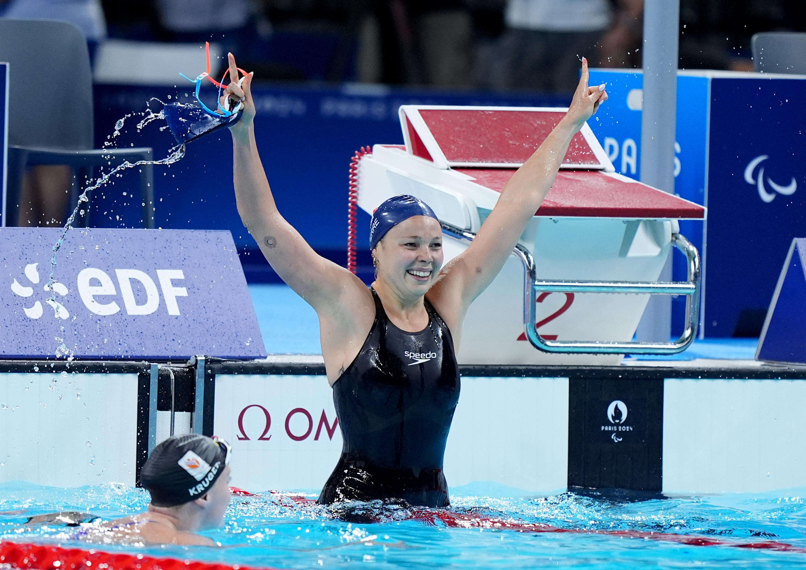 « C’est extraordinaire » : Emeline Pierre en or sur le 100 m nage libre de para-natation