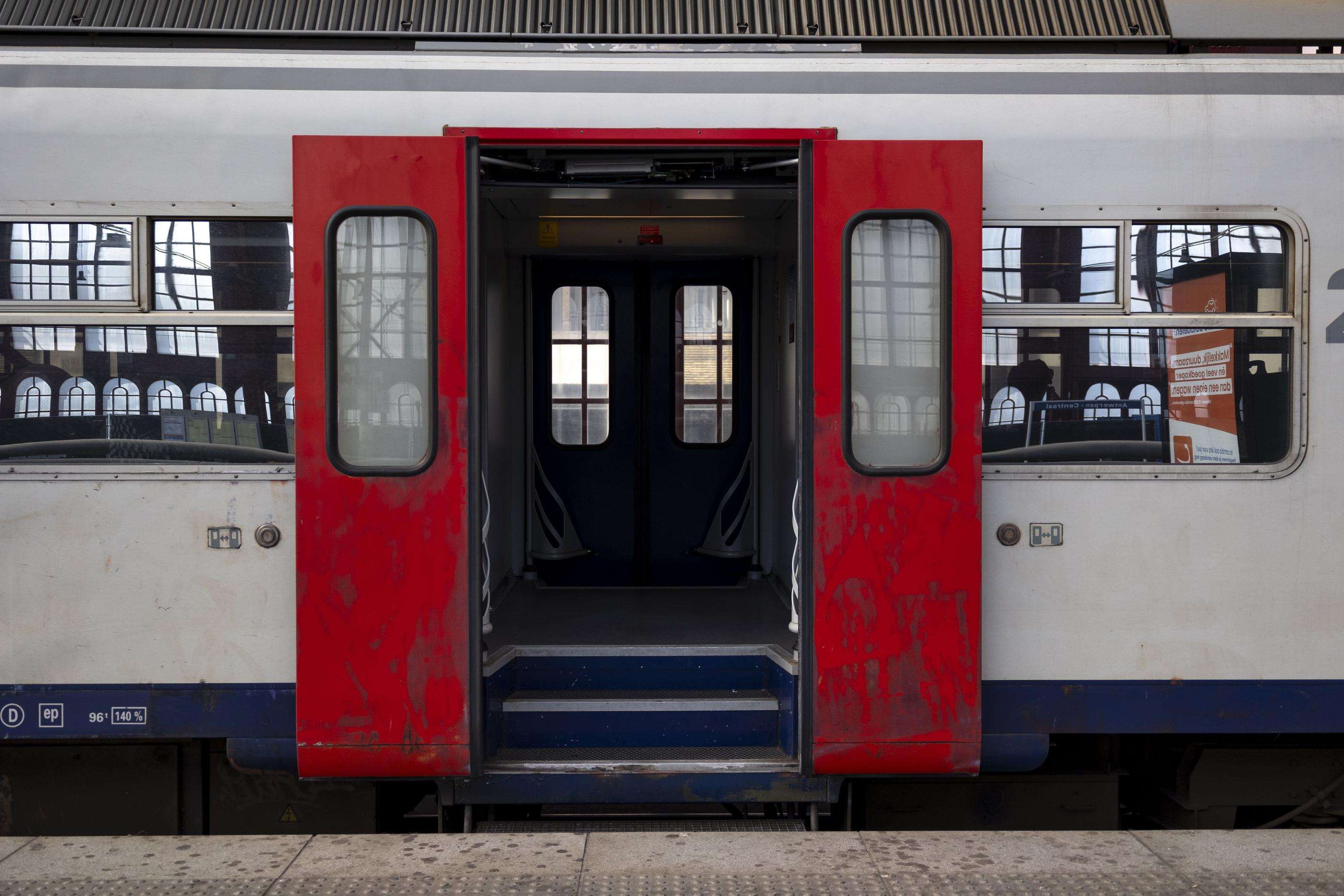 Norvège : un train qui transportait plusieurs dizaines de passagers déraille, des blessés