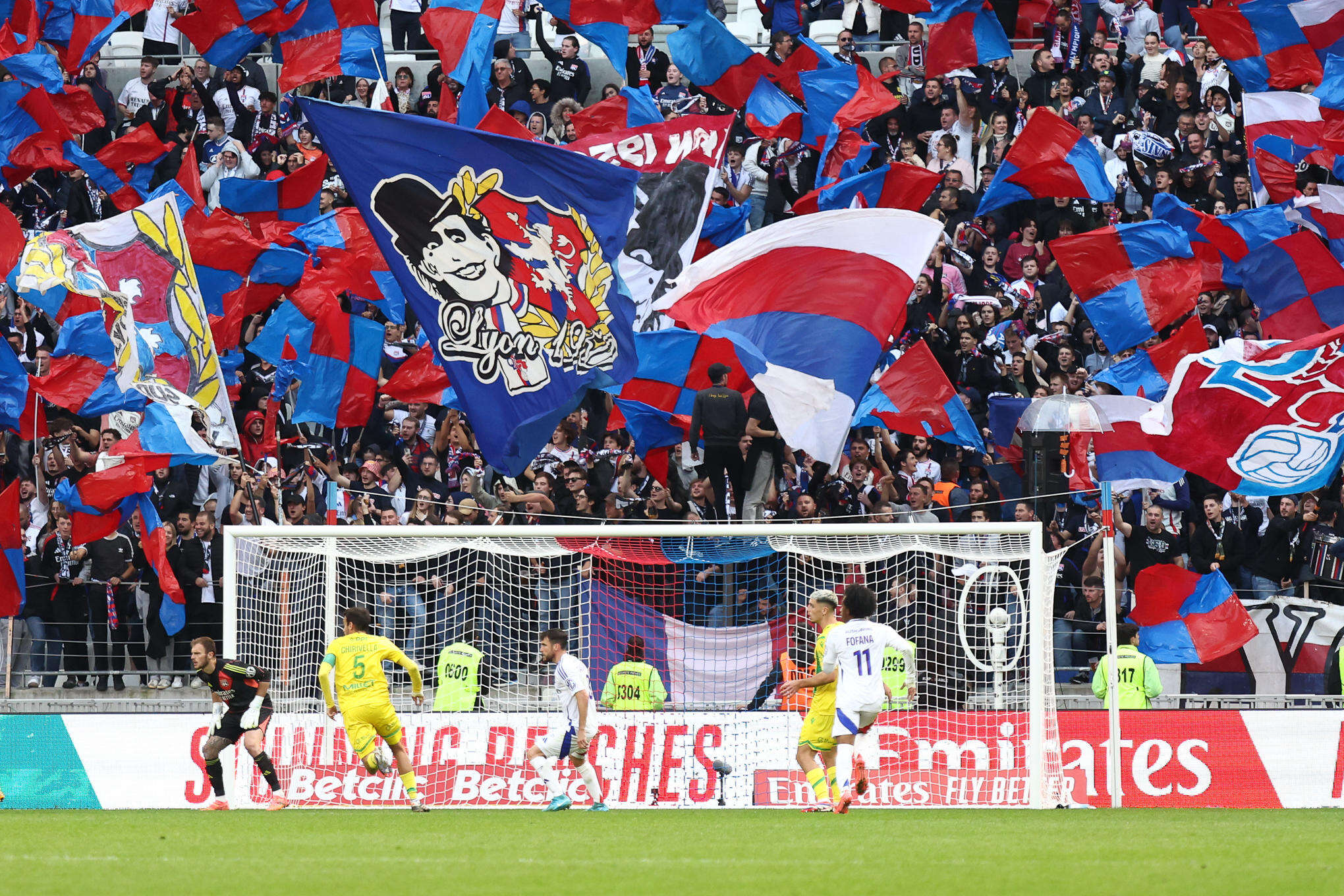 Ligue 1 : le groupe d’ultras lyonnais attaqué dimanche demande une « réaction ferme » à l’OL