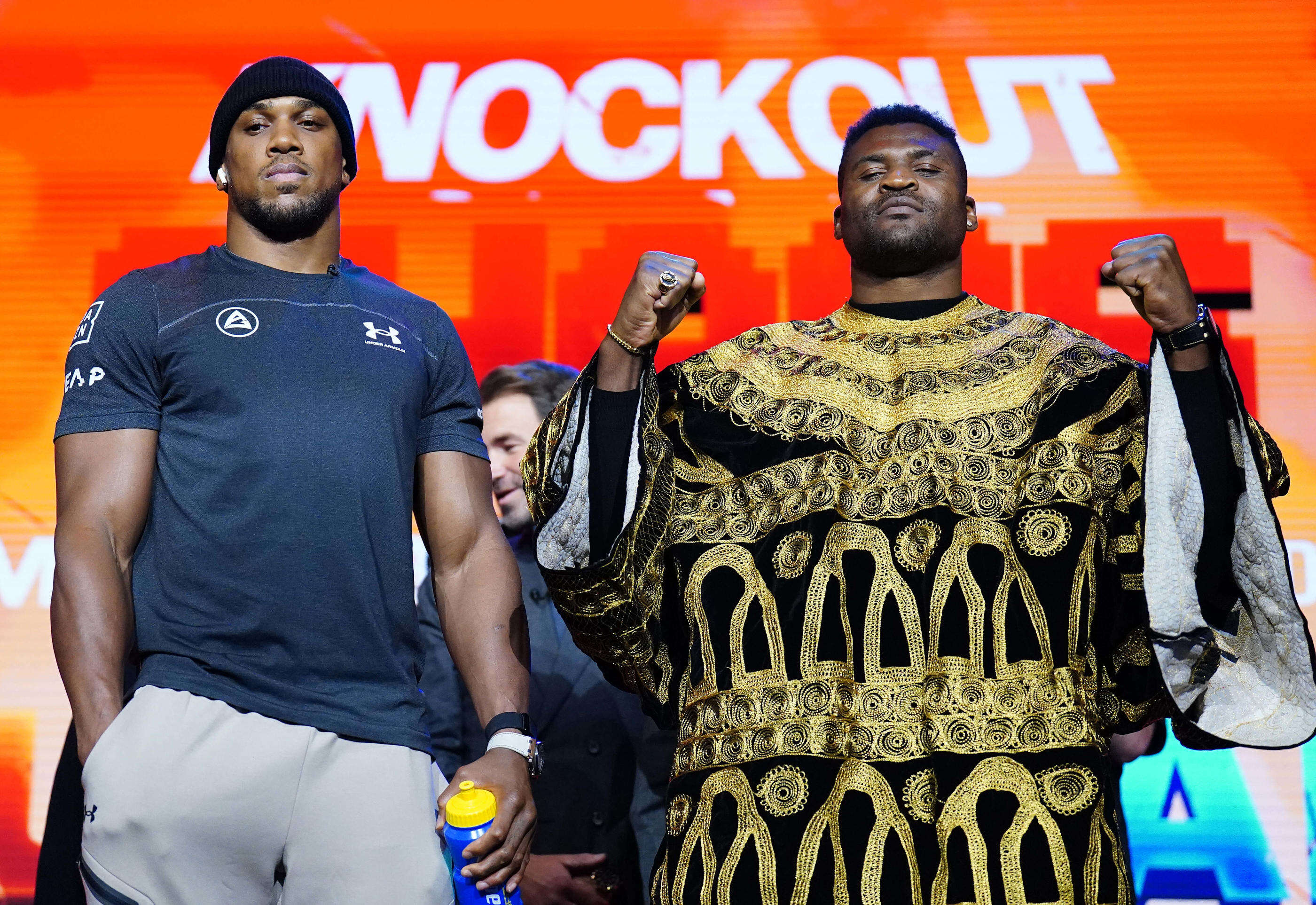 Boxe : dans une vidéo incroyable, Ngannou et Joshua se la jouent Street Fighter pour la promotion de leur combat