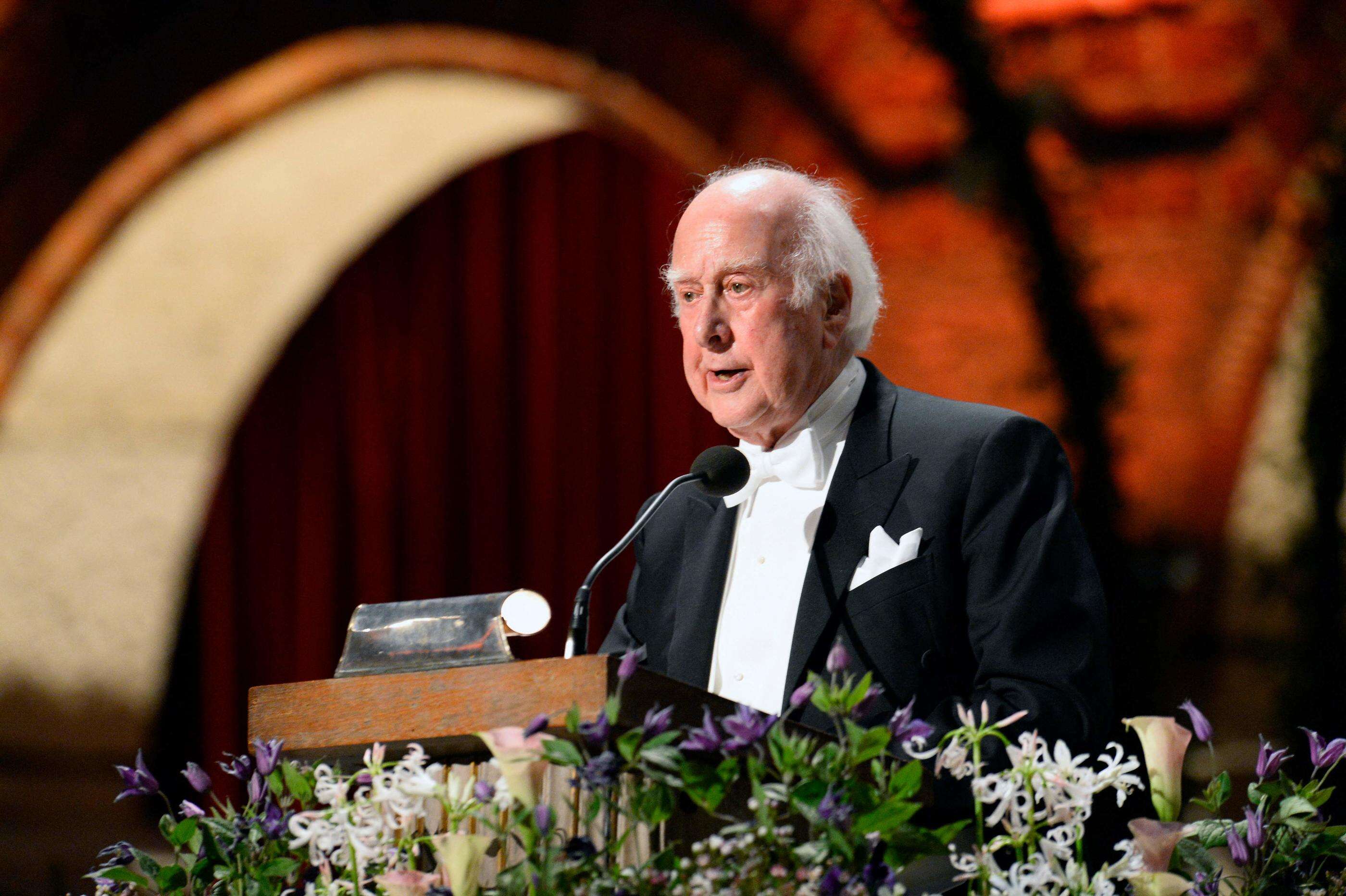 Prix Nobel et découvreur du boson de Higgs, Peter Higgs est mort