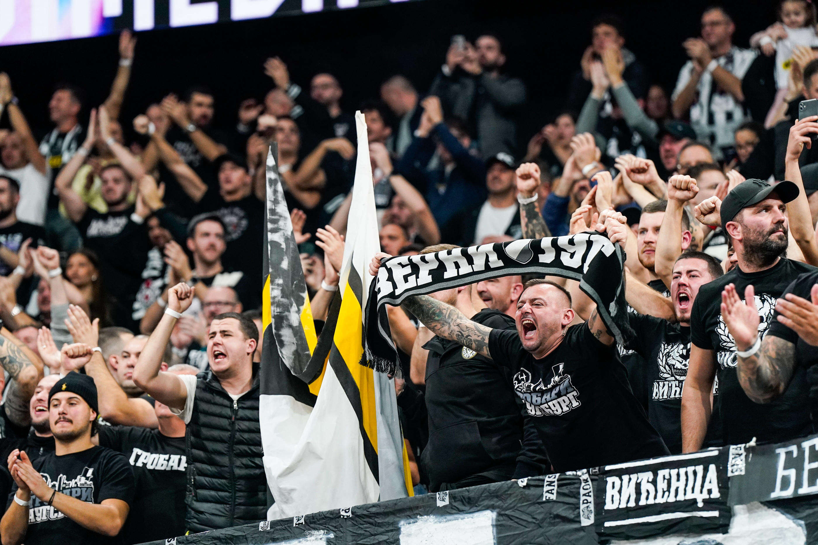 Paris Basketball-Partizan (74-71) : les Parisiens s’imposent dans l’ambiance de feu de l’Adidas Arena