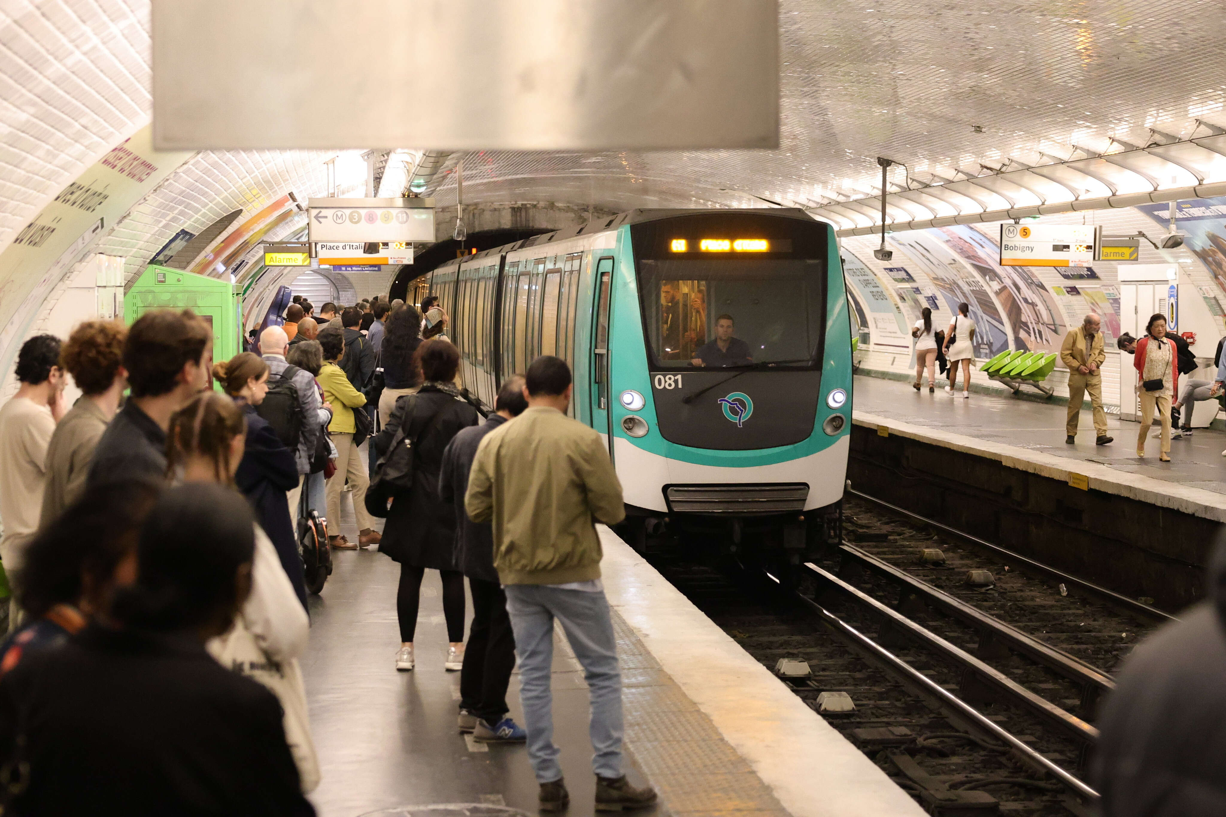 Le plus gros réseau de voleurs du métro parisien démantelé avant les Jeux olympiques