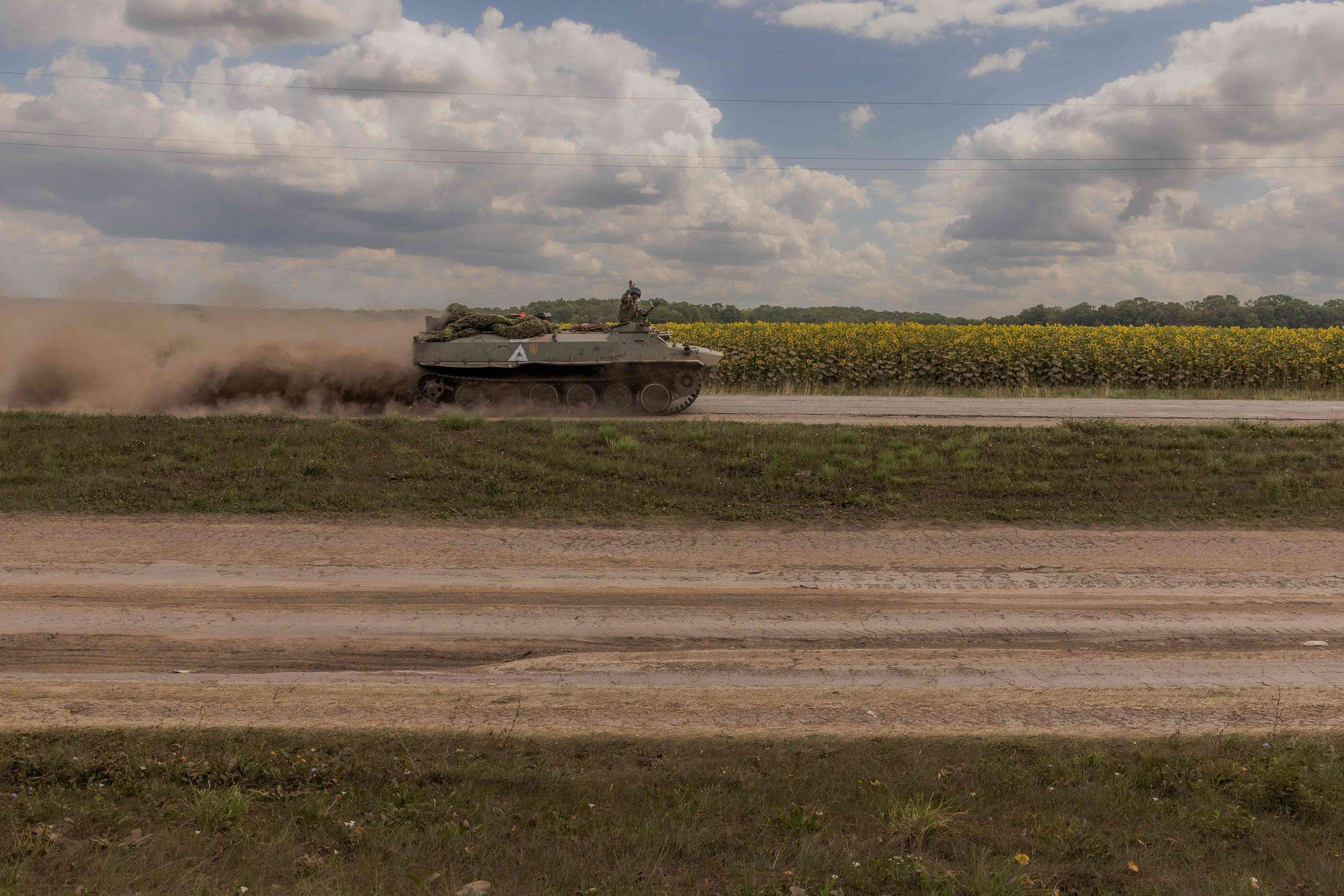 Incursion ukrainienne en Russie : des véhicules blindés visibles dans la région frontalière de Soumy