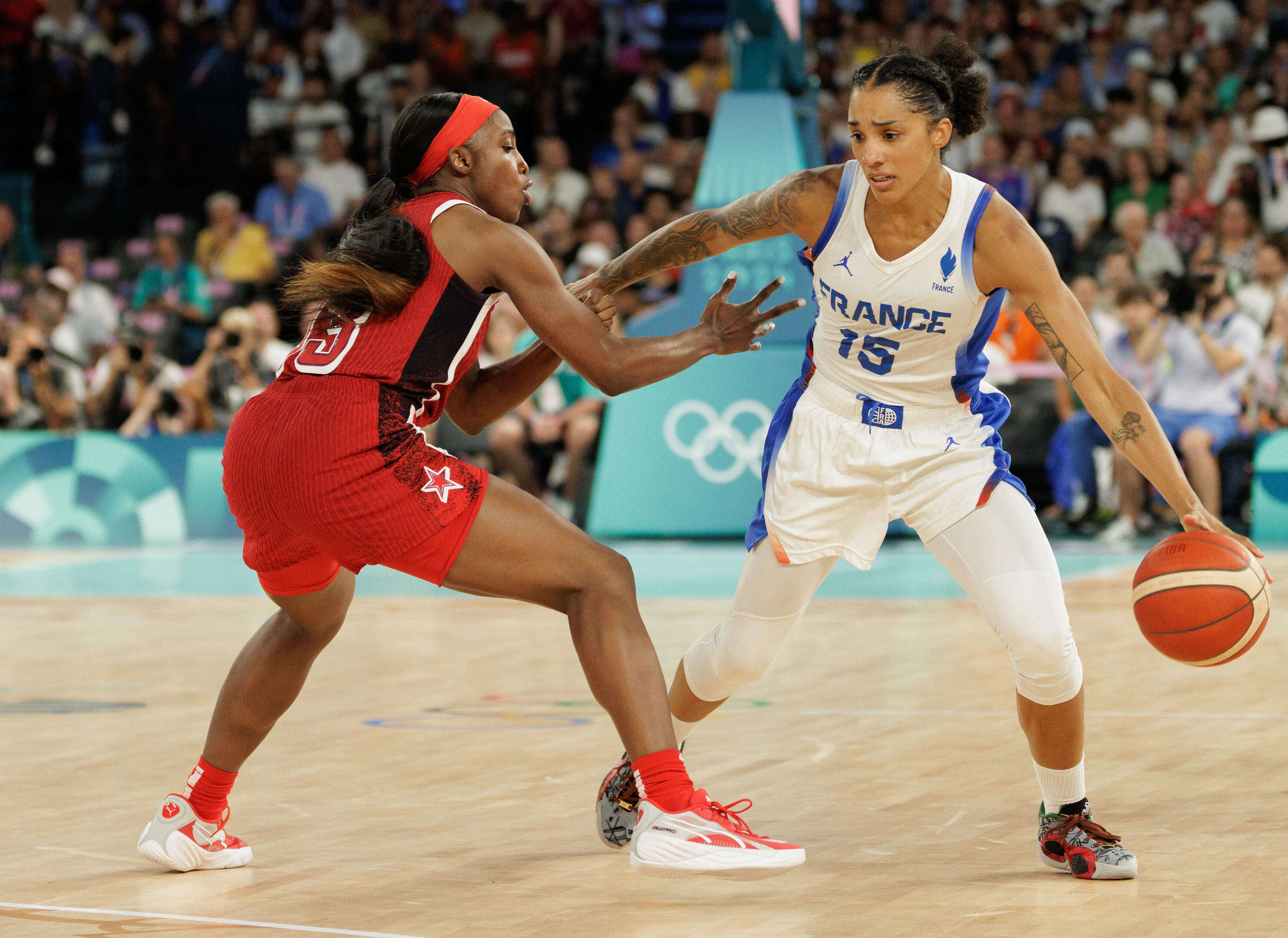 « Les États-Unis ne sont pas le monde entier » : la colère de Gabby Williams sur la « priorization rule » en WNBA