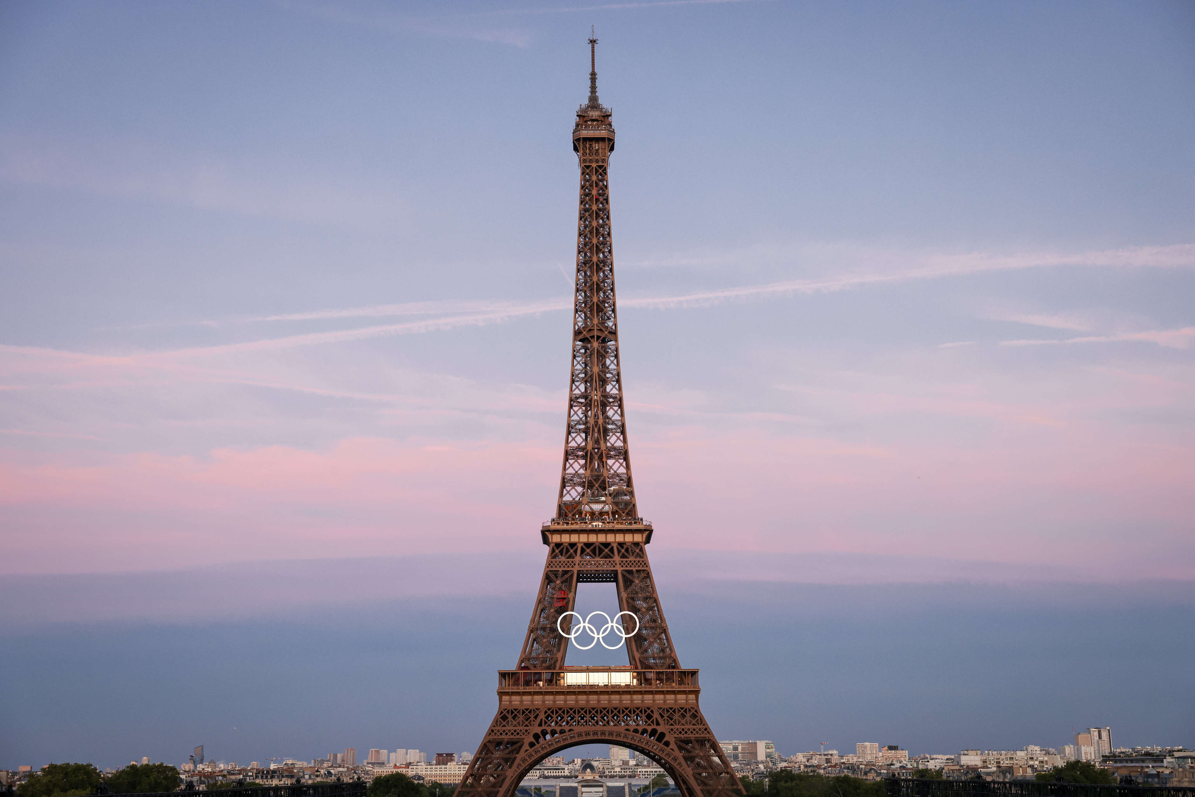 JO Paris 2024 : terrasse éphémère, nouveaux horaires, boutique... La tour Eiffel se met à l’heure des Jeux