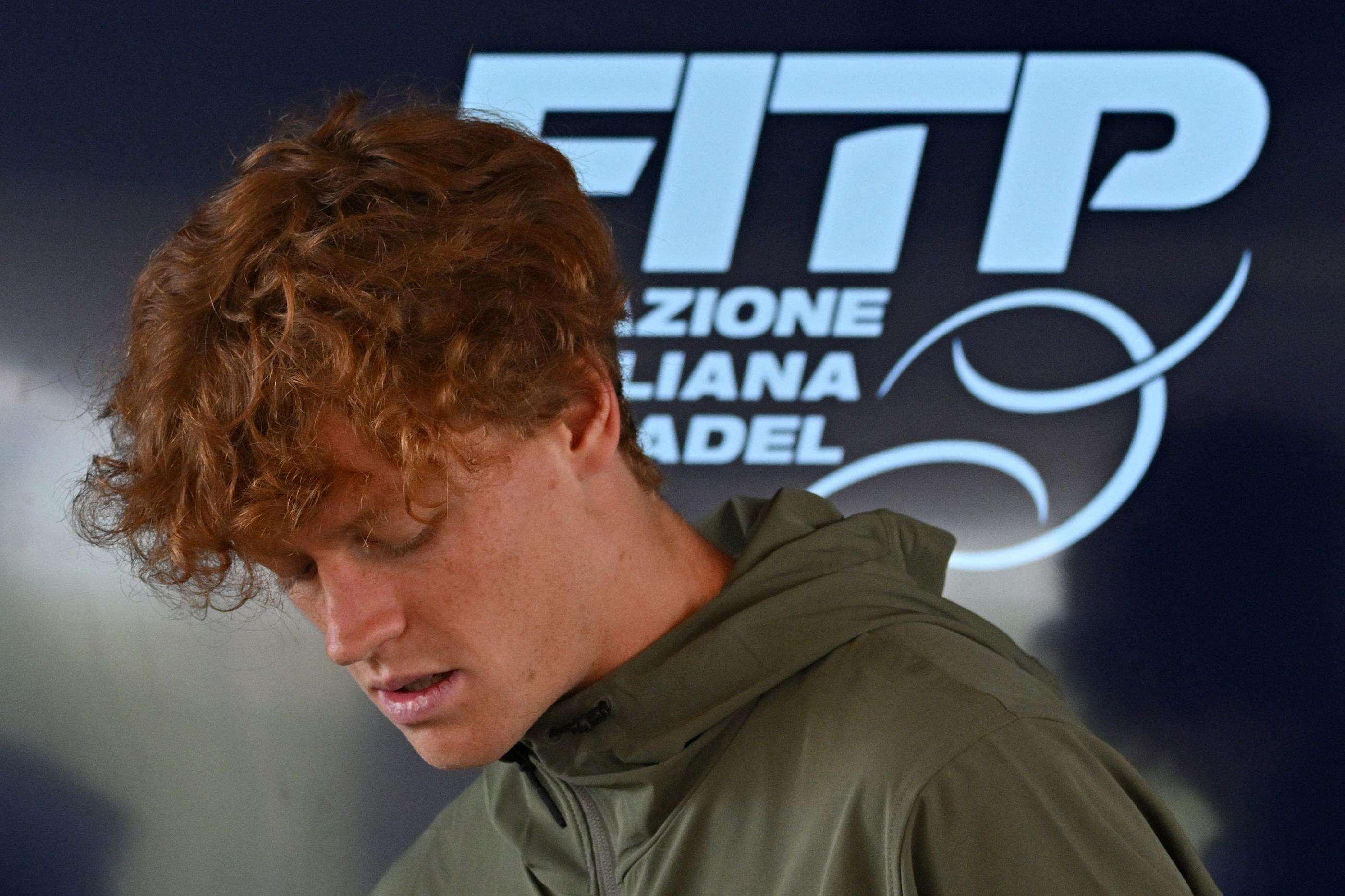 « Il faudra réfléchir » : la participation de Jannik Sinner à Roland-Garros remise en question ?