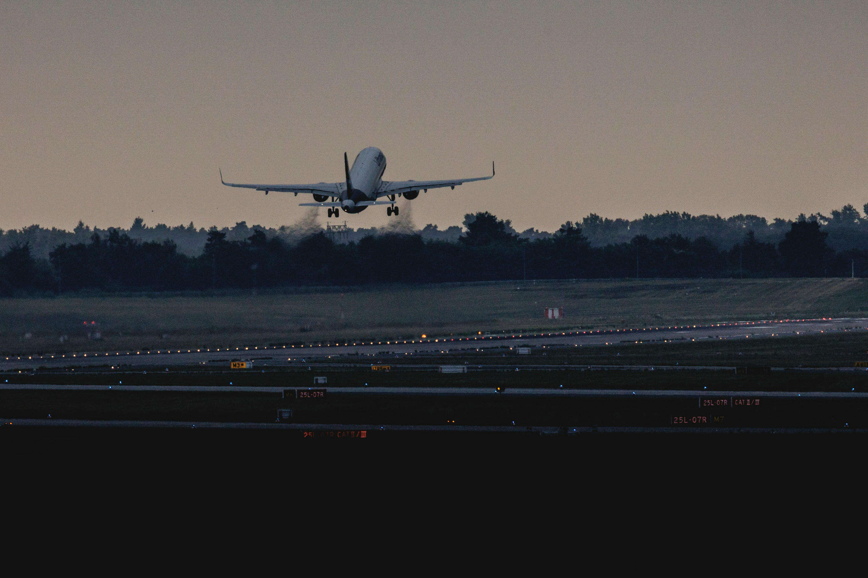 Brésil : un avion de ligne s’écrase avec 62 personnes à bord près de São Paulo