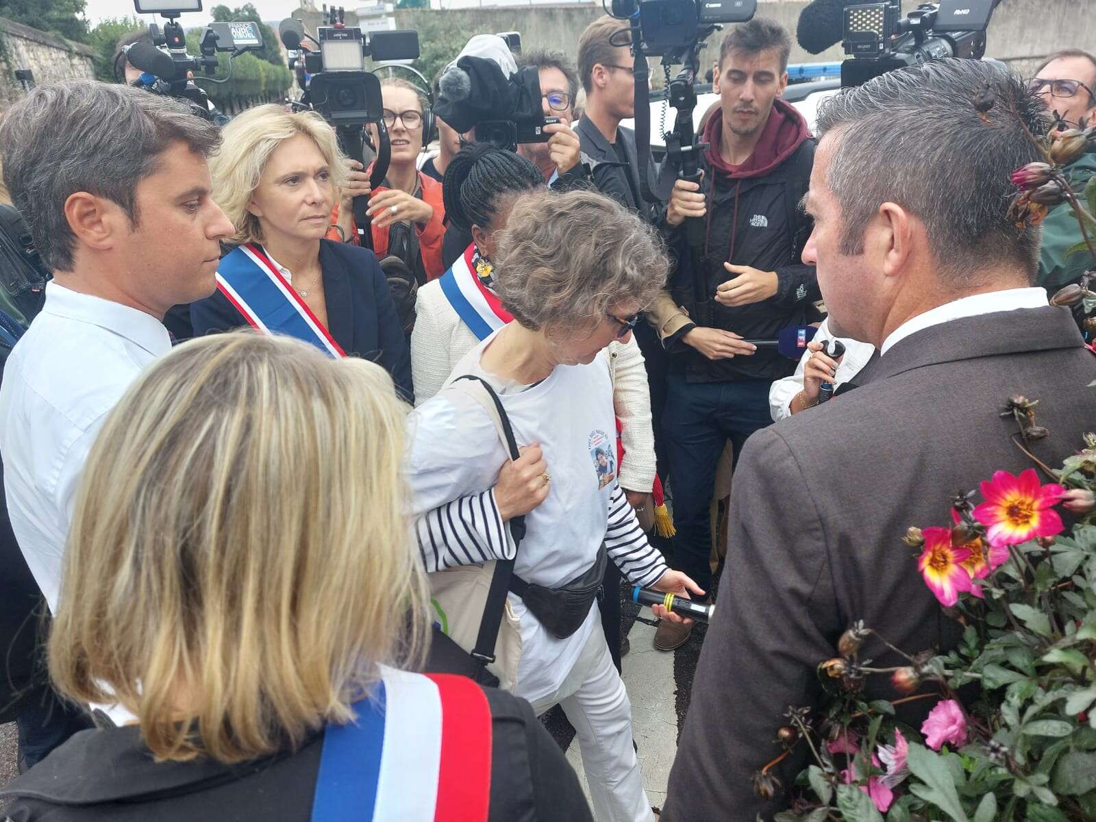 Suicide de Nicolas à Poissy : Gabriel Attal et Valérie Pécresse à la marche contre le harcèlement scolaire