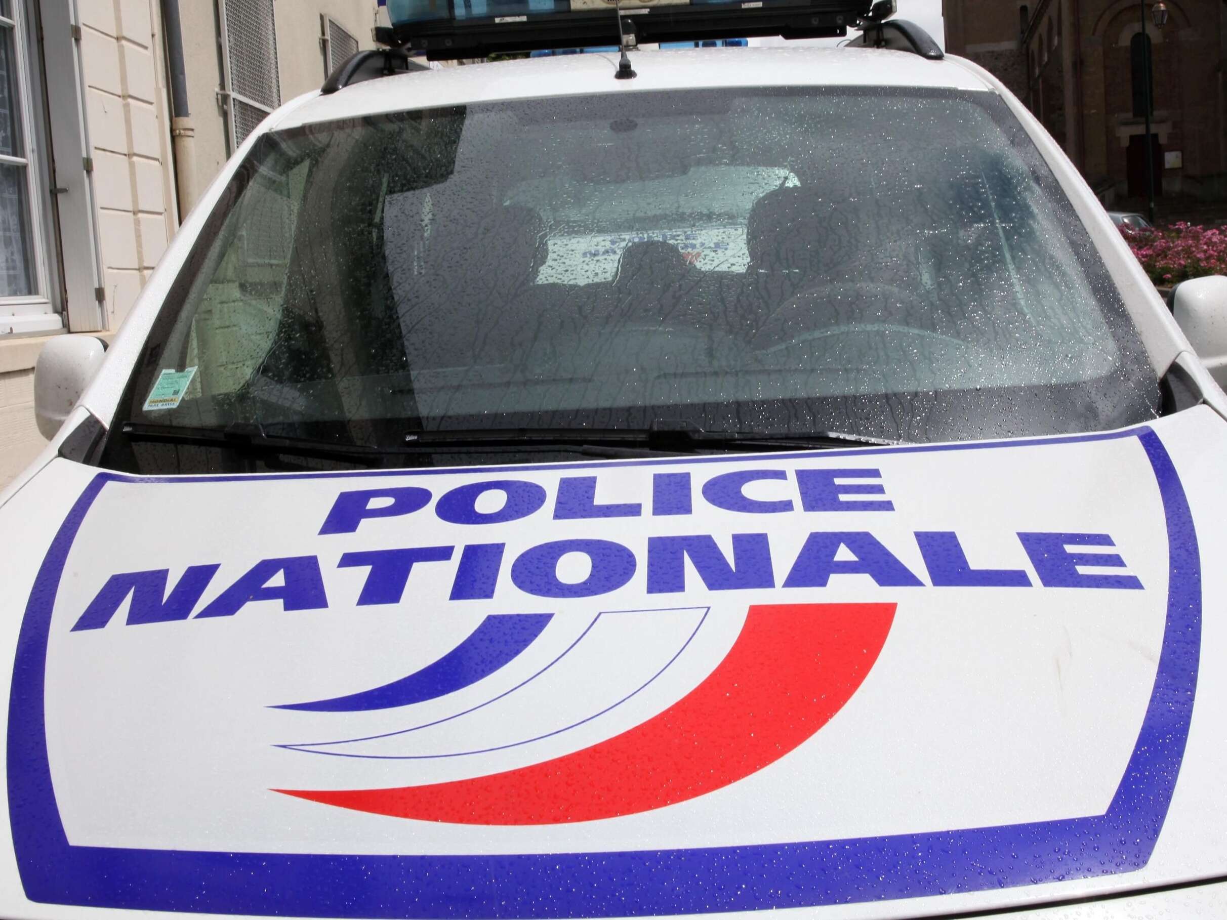 Pyrénées-Orientales : un adolescent de 14 ans retrouvé mort, sa mère et son beau-père interpellés dans le Val-d’Oise