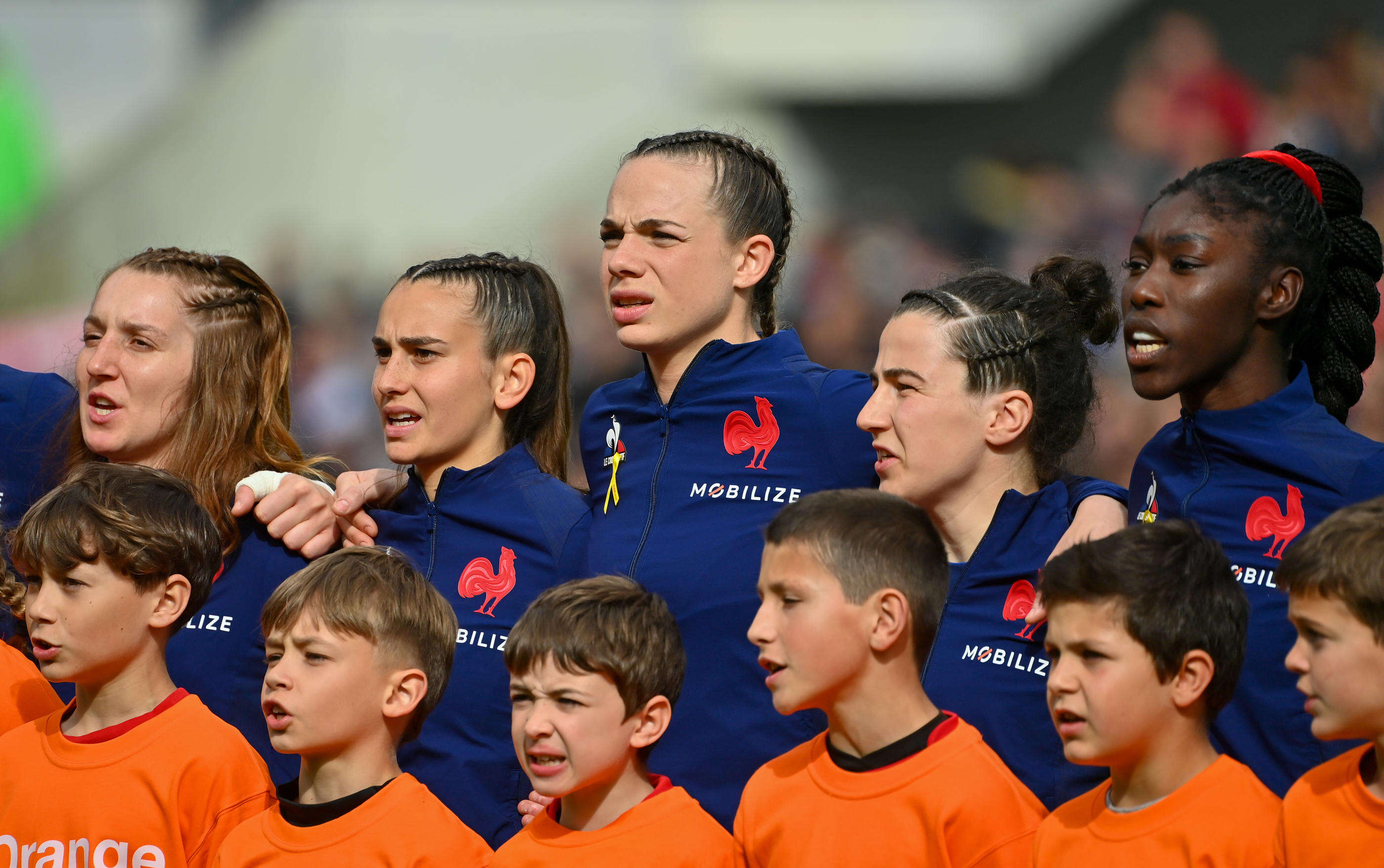 Rugby : le XV de France féminin commence une difficile tournée au Canada avec deux capitaines aux commandes