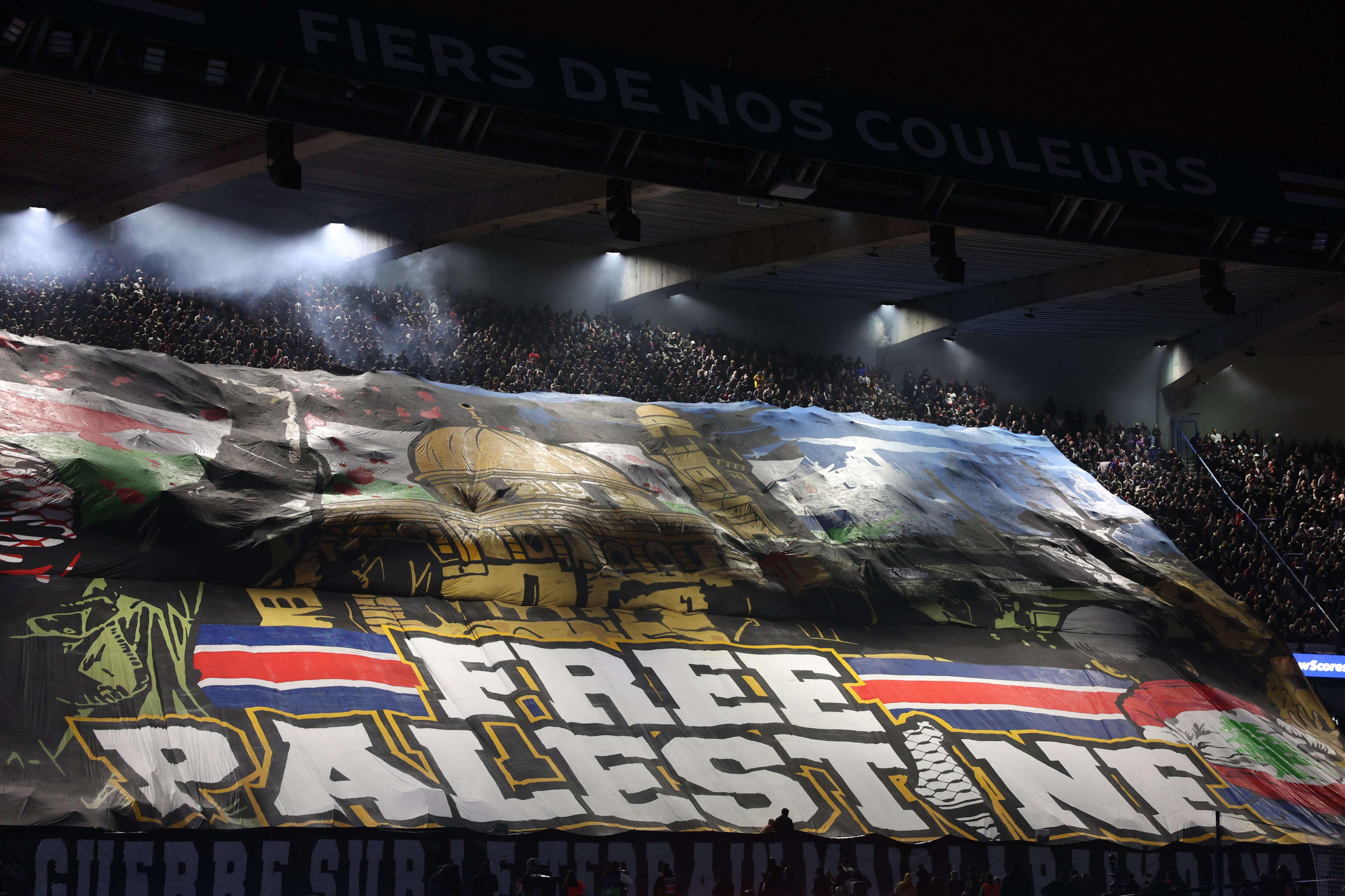 « C’est inacceptable » : Bruno Retailleau va demander « des comptes » au PSG après le tifo propalestinien