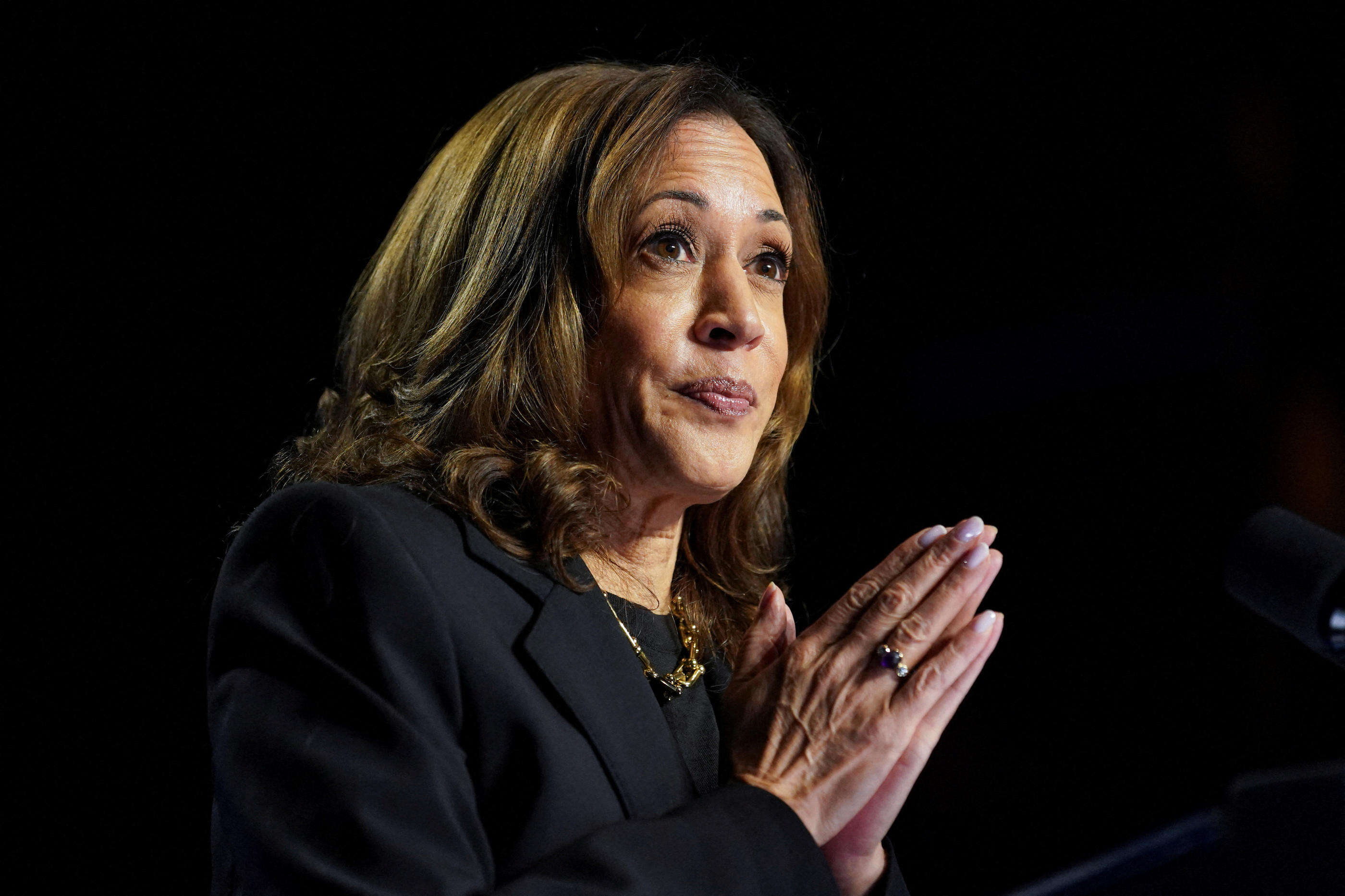 Élections américaines : Kamala Harris en couverture de Vogue, qui voit en elle « la candidate pour notre époque »