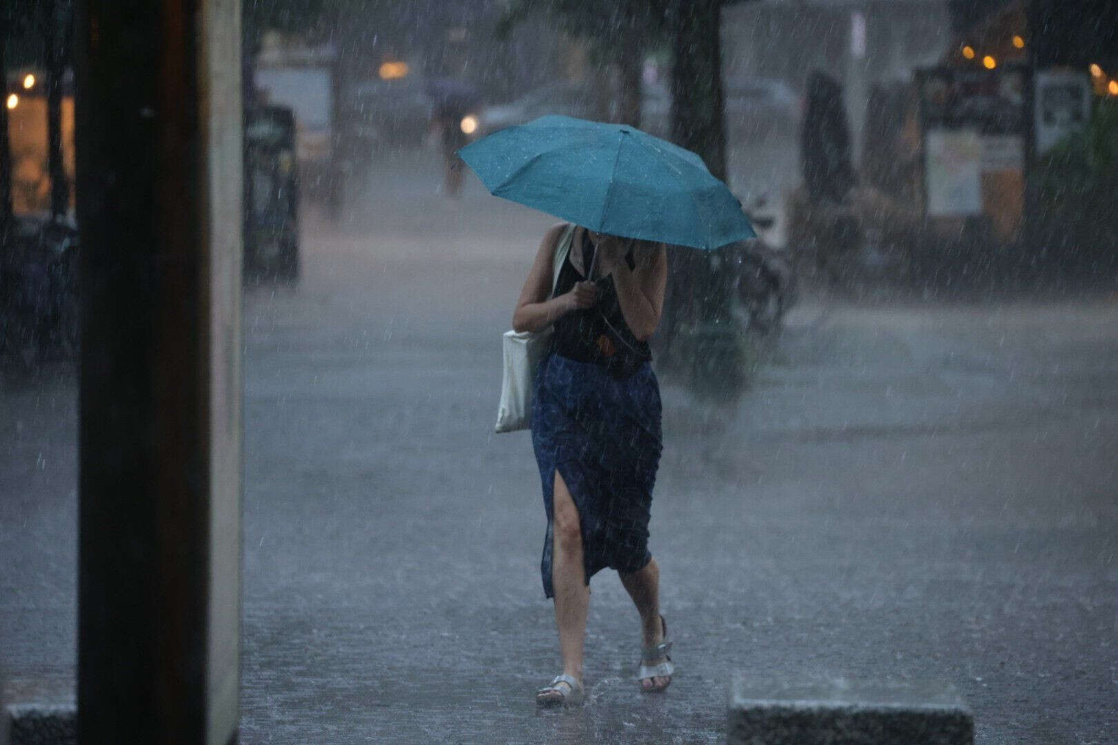 Orages violents : la ville de Marseille frappée par des pluies torrentielles, les Bouches-du-Rhône en vigilance orange