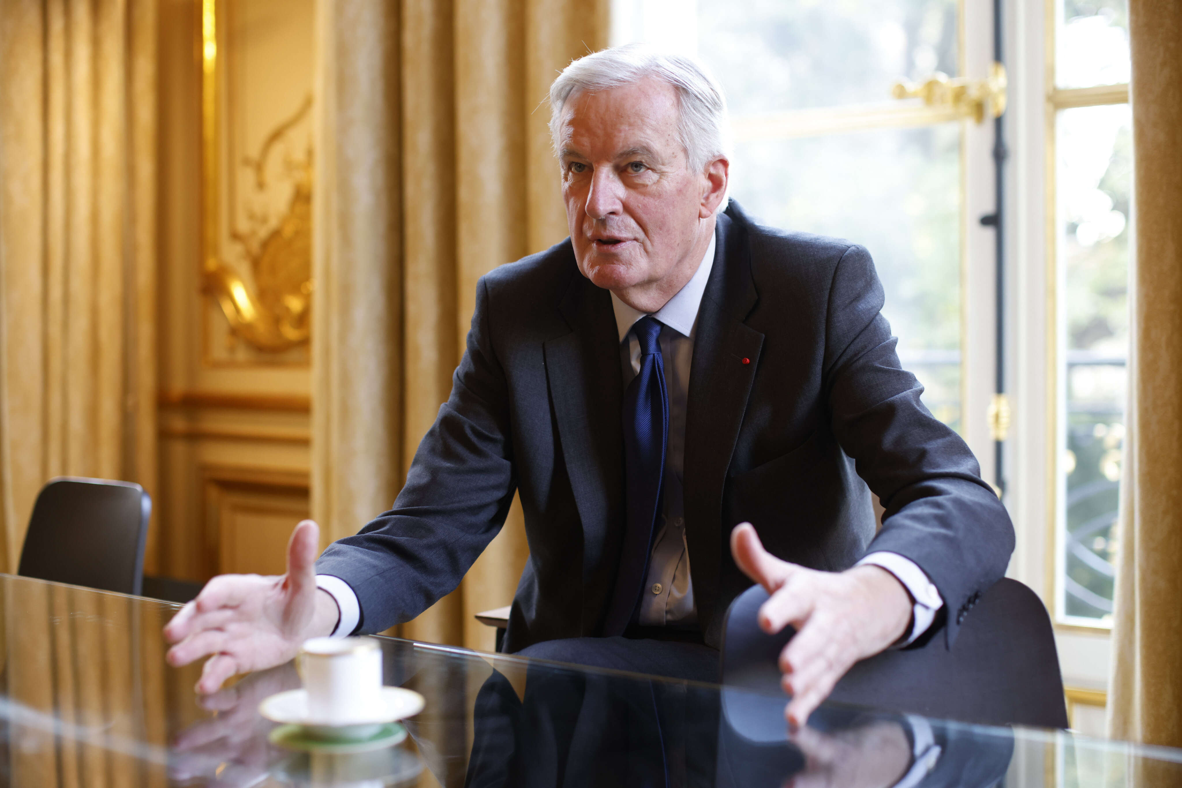 Le Premier ministre Michel Barnier opéré d’une « lésion cervicale », les résultats « connus d’ici quelques semaines »