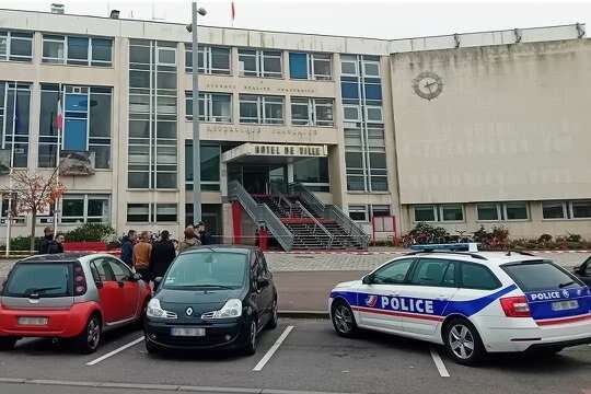 « Un choc aurait pu être dramatique » : une retraitée apporte un obus de la Seconde Guerre mondiale en mairie