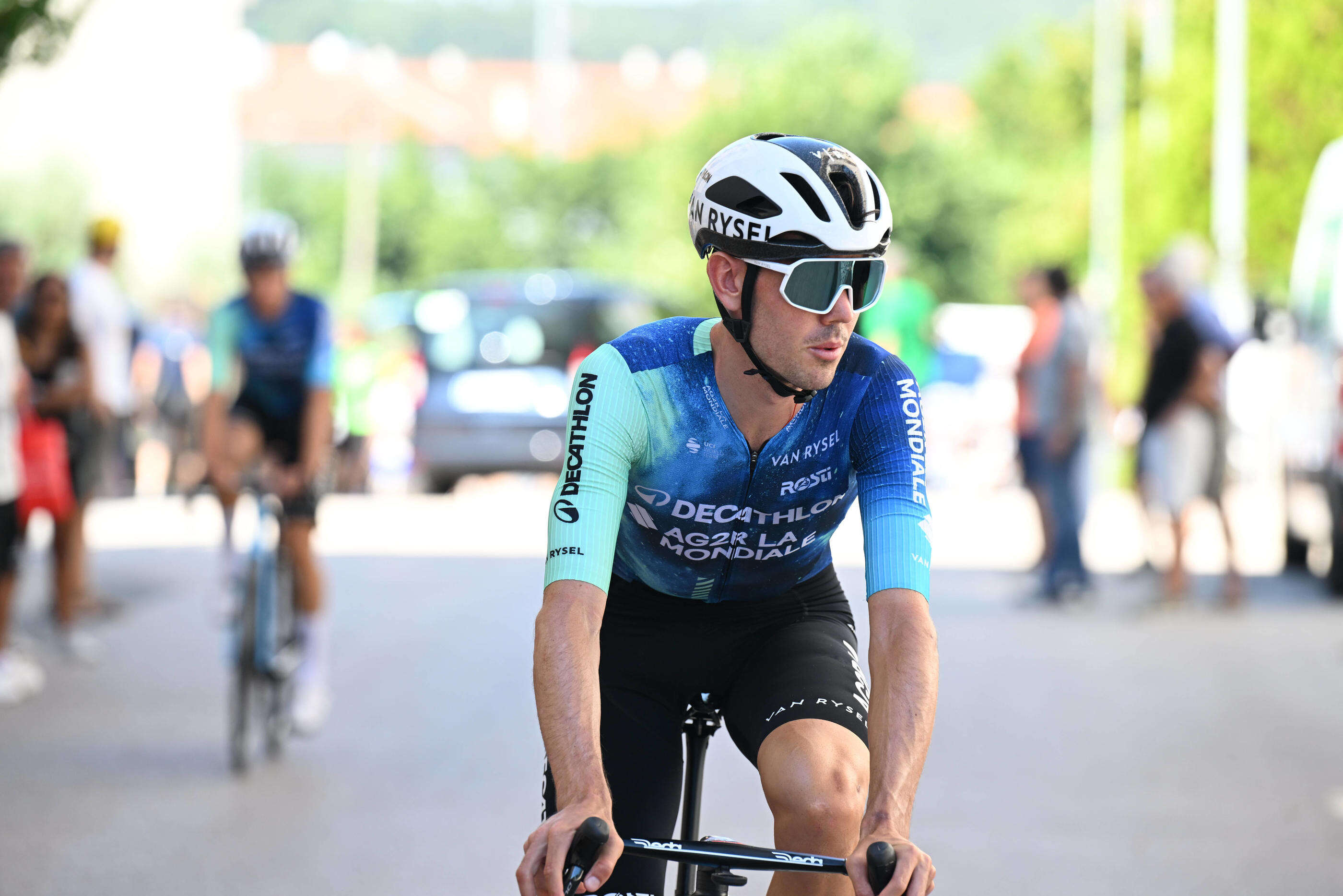 Vuelta : Ben O’Connor remporte la 6e étape après un exploit en solitaire et s’empare du Maillot rouge