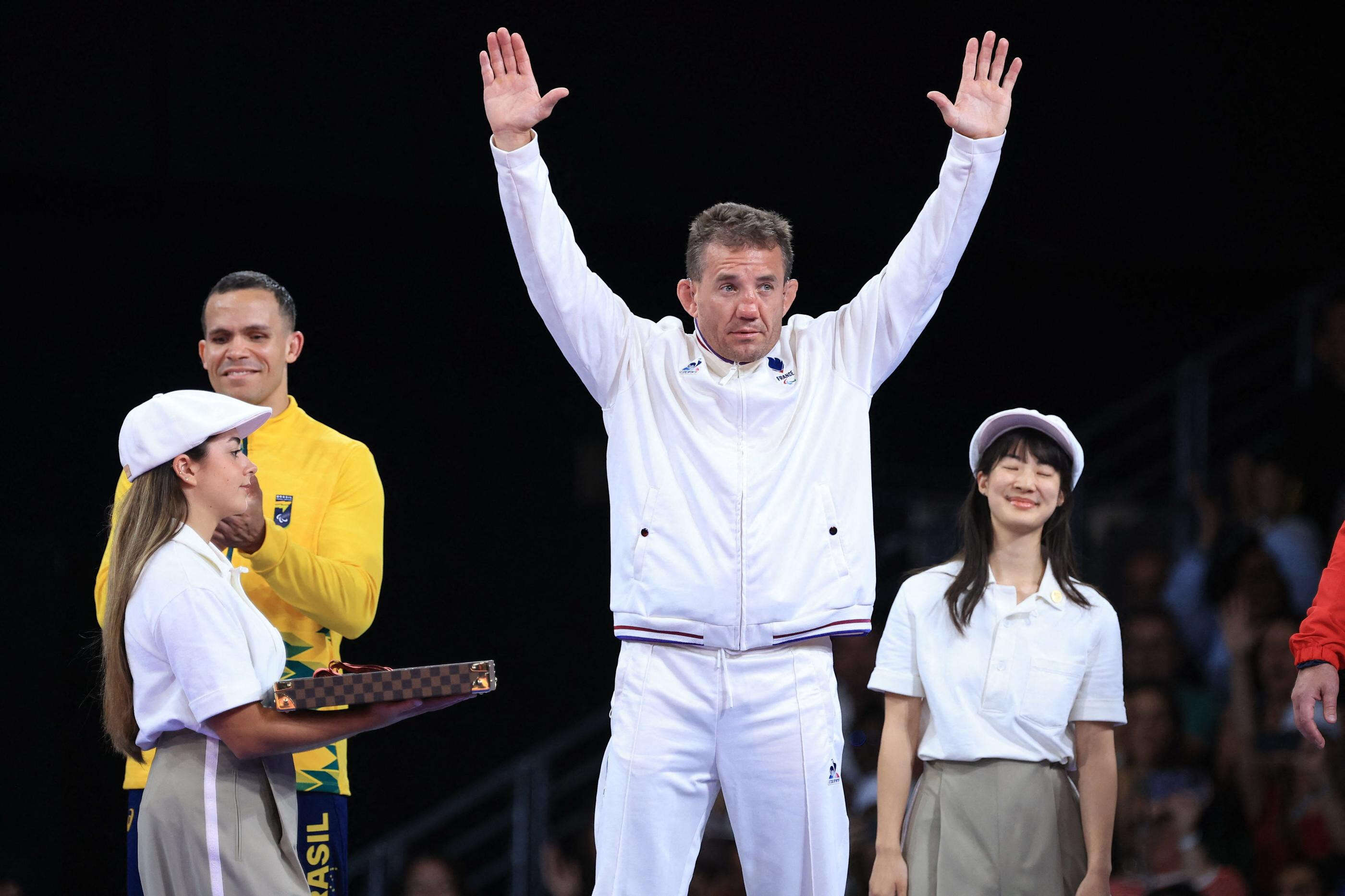 Jeux paralympiques : les images du judoka aveugle et sourd Cyril Jonard qui met le feu au Club France