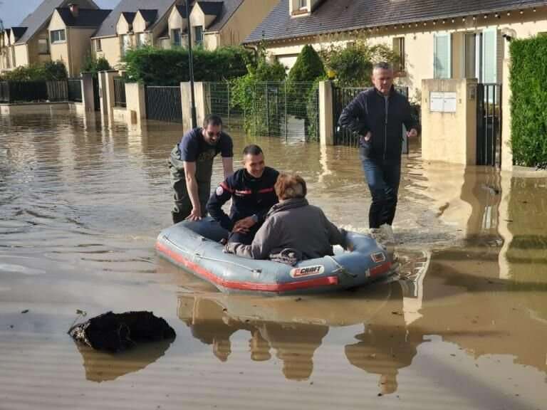 Tempête Kirk : 2 500 appels aux pompiers, le sud des Yvelines particulièrement touché