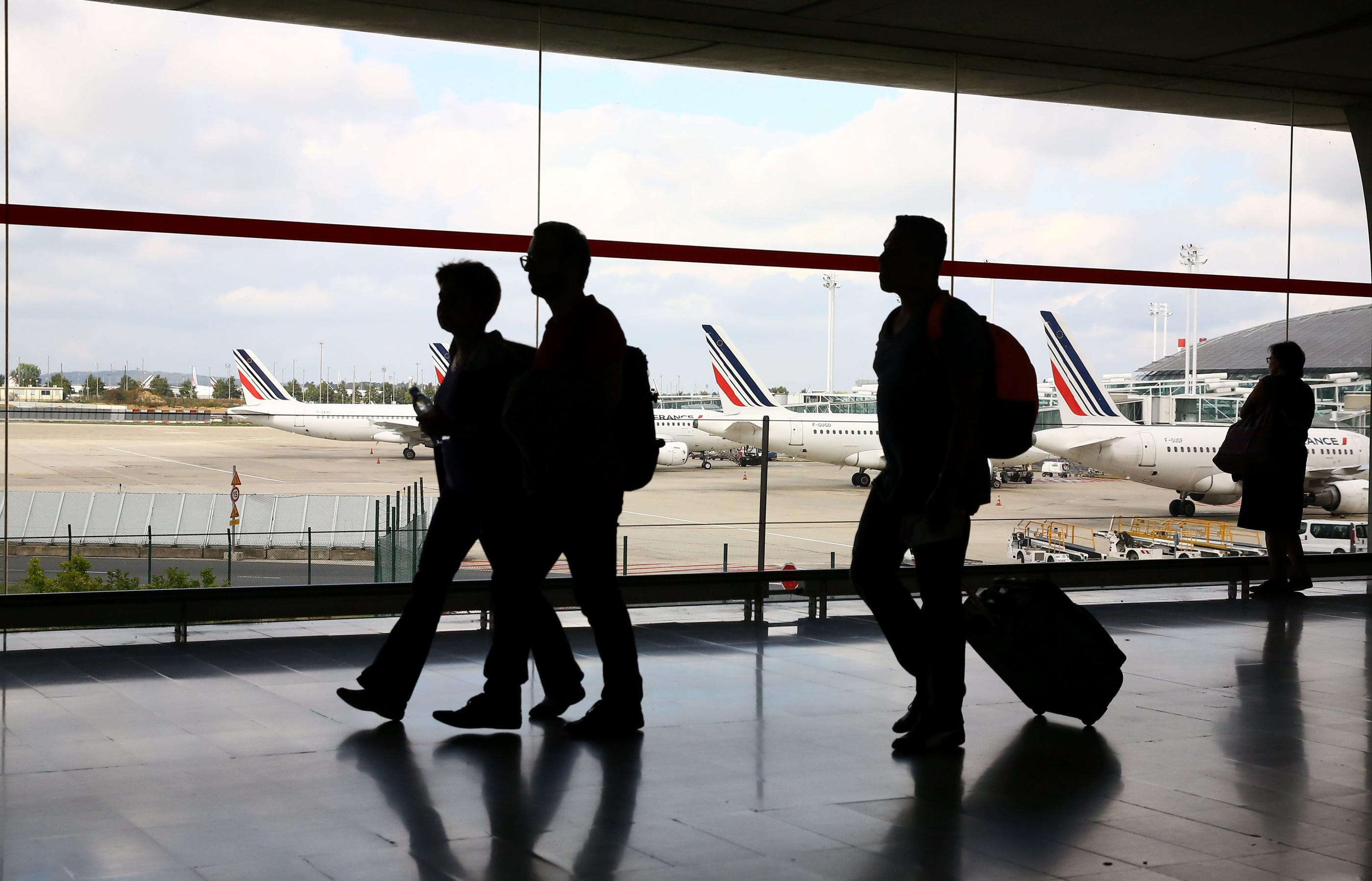 Un homme suspecté d’un meurtre à Rennes et en pleine fuite arrêté à l’aéroport de Roissy