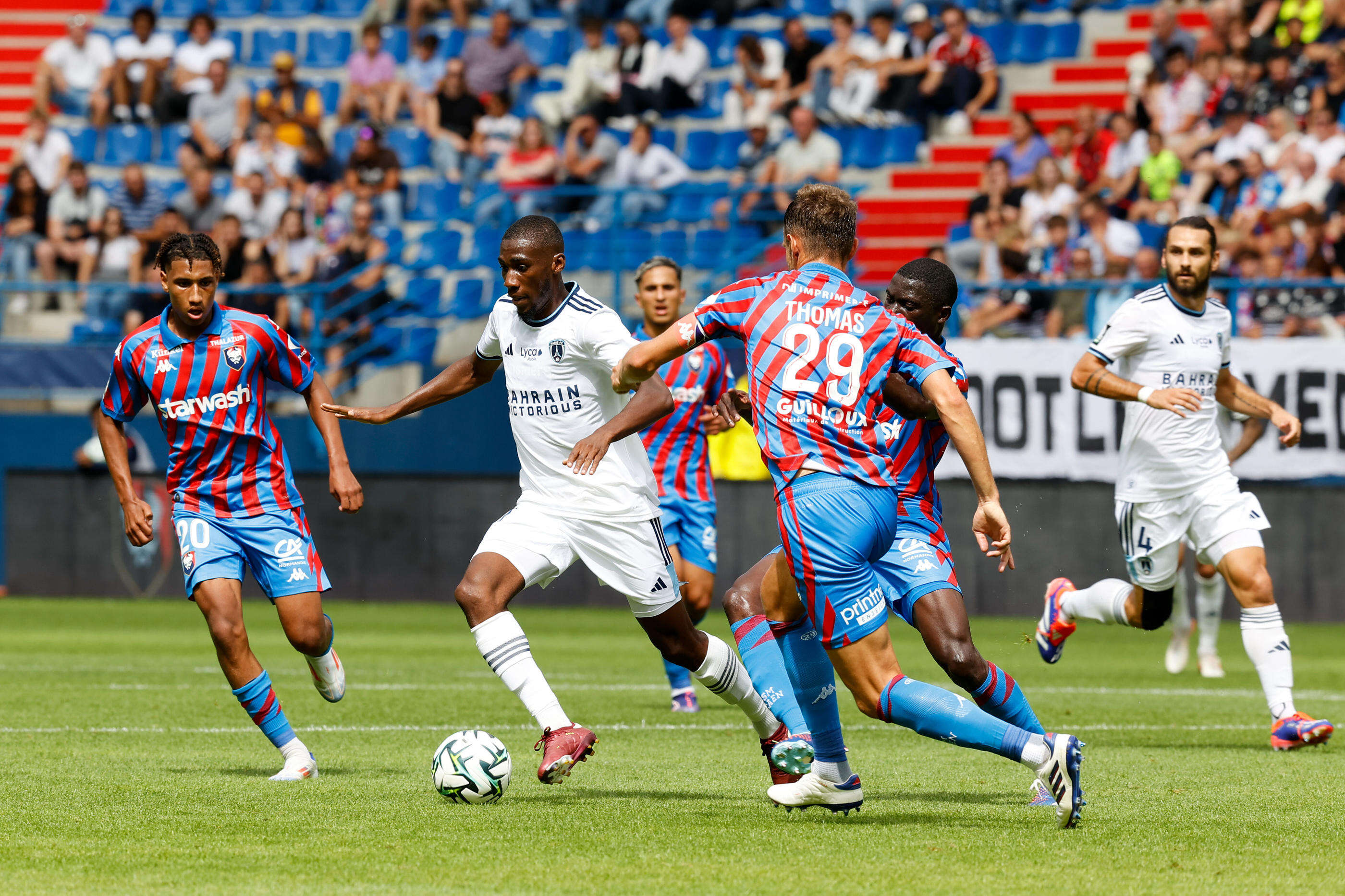 Caen - Paris FC (0-2) : les Parisiens affichent d’entrée leurs ambitions