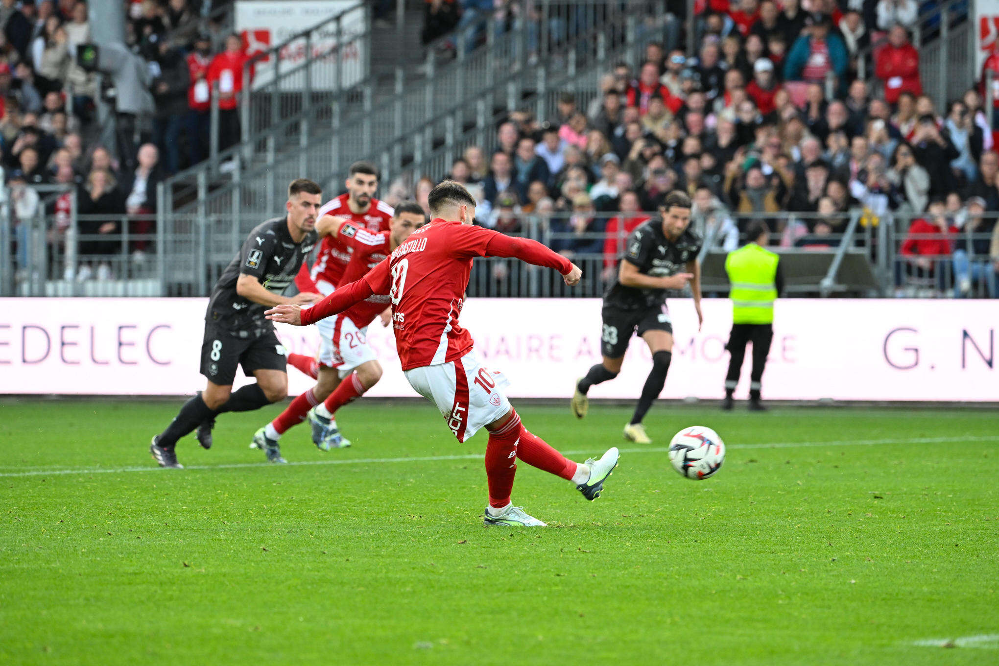 Brest-Rennes (1-1) : les Brestois accrochés à domicile avant de se tourner vers l’Europe