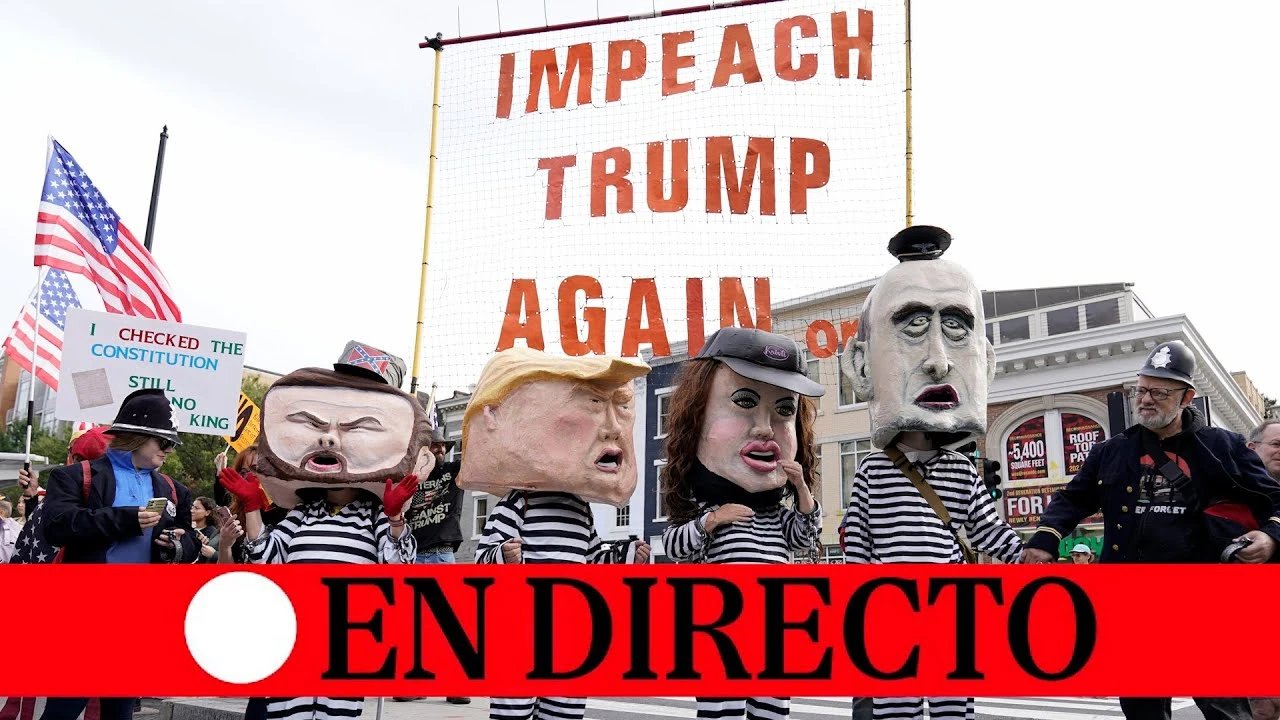 Cientos de miles de estadounidenses salen a las calles para protestar contra el 'Rey Trump': 
