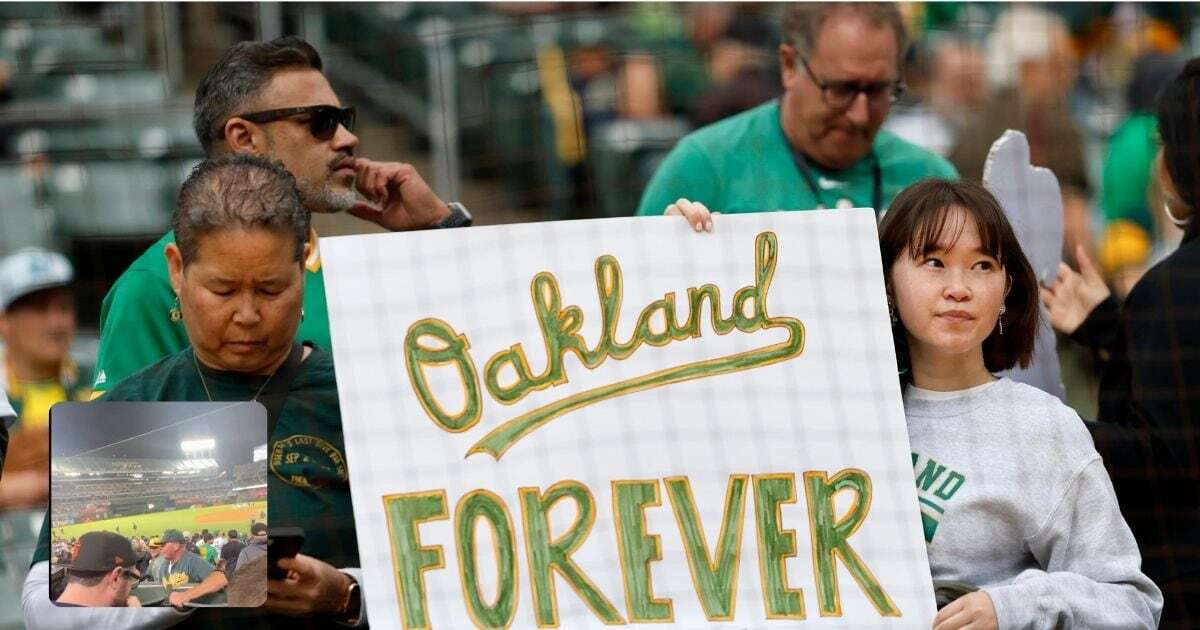 Fans se llevan hasta las butacas de recuerdo del estadio Coliseum de Oakland