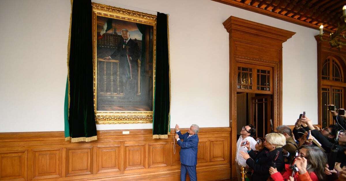 (VIDEO) Así es el retrato de AMLO que estará en la galería de los presidentes de Palacio Nacional