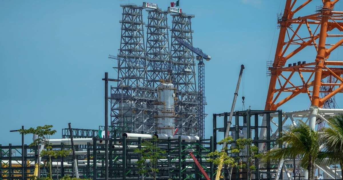 Refinería de Dos Bocas fracasa y en el panorama aparecen las amenazas de Donald Trump sobre el petróleo