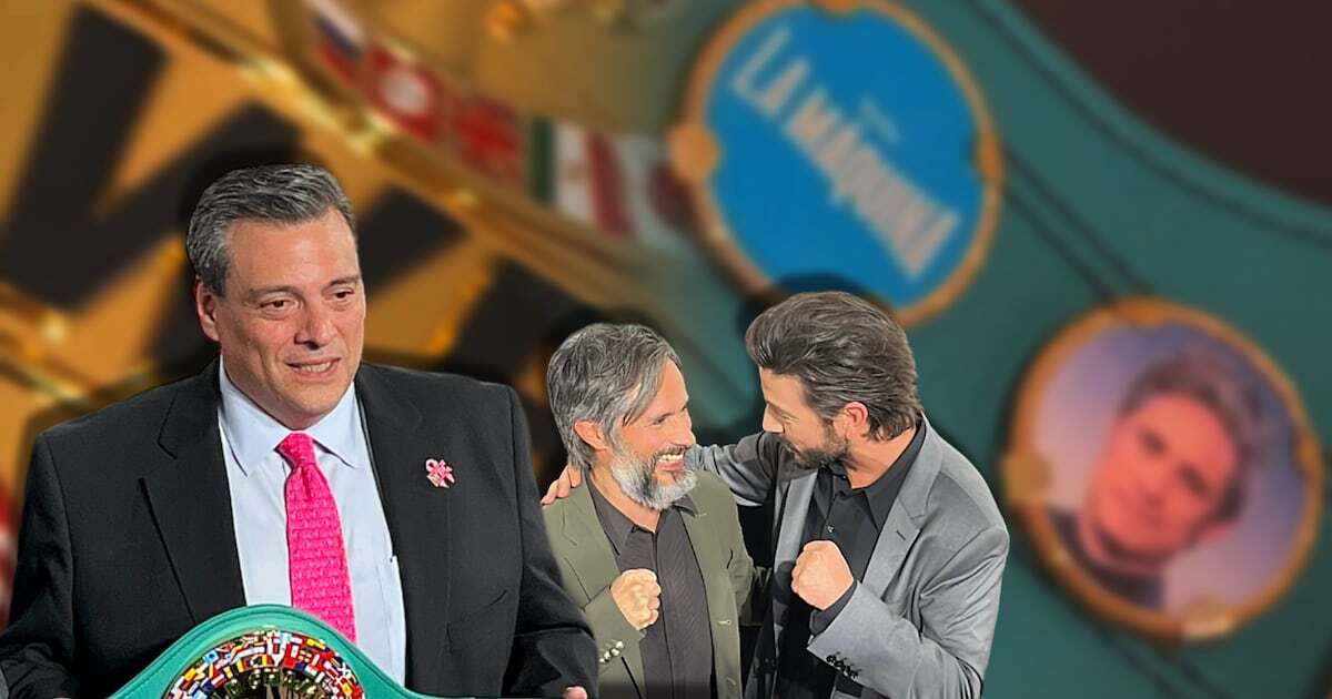 Mauricio Sulaimán, presidente del CMB, da cinturón de boxeo a Gael García y Diego Luna por ‘La Máquina’