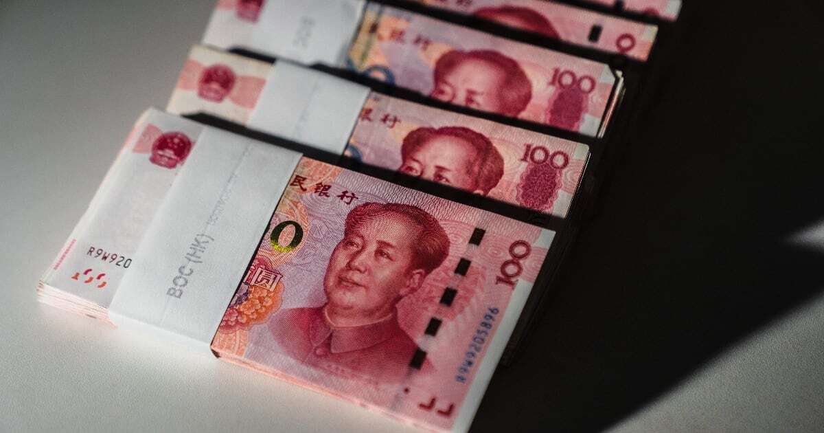 Aranceles de Trump ‘aterran’ al yuan: ¿Cuánto podría caer la moneda de China? Esto prevé JPMorgan