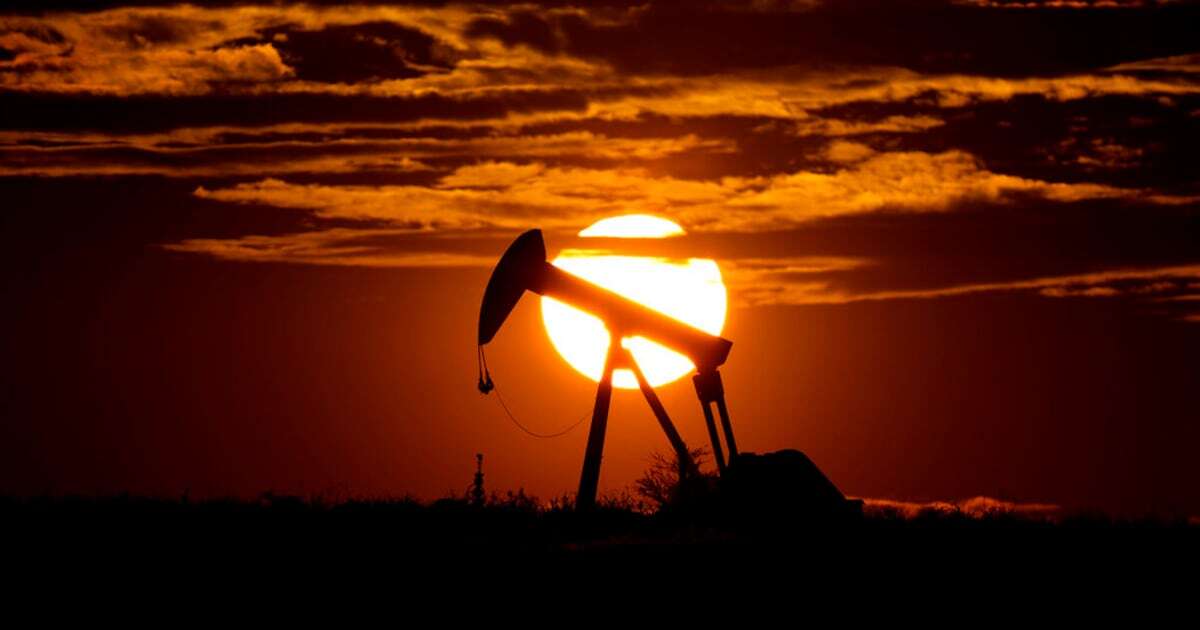 Pausa en aranceles de Trump ‘alivia’ al petróleo: WTI aumenta su precio