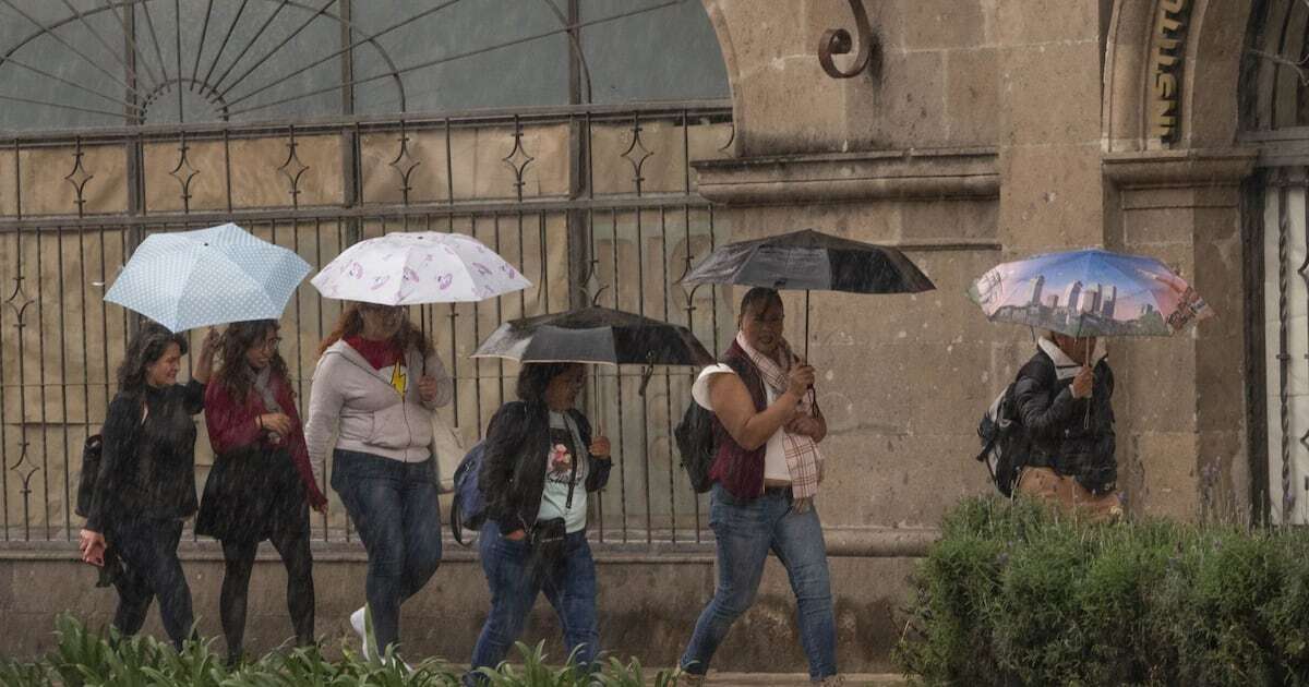 Domingo de heladas y aguaceros ‘nubla’ a México: ¿En qué estados lloverá y hará frío hoy?