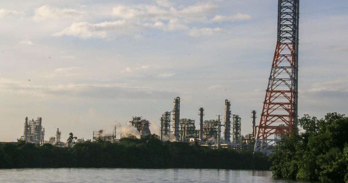 Sheinbaum logra ‘un milagro’: Refinerías de Pemex alcanzan cifra más alta de producción en 8 años