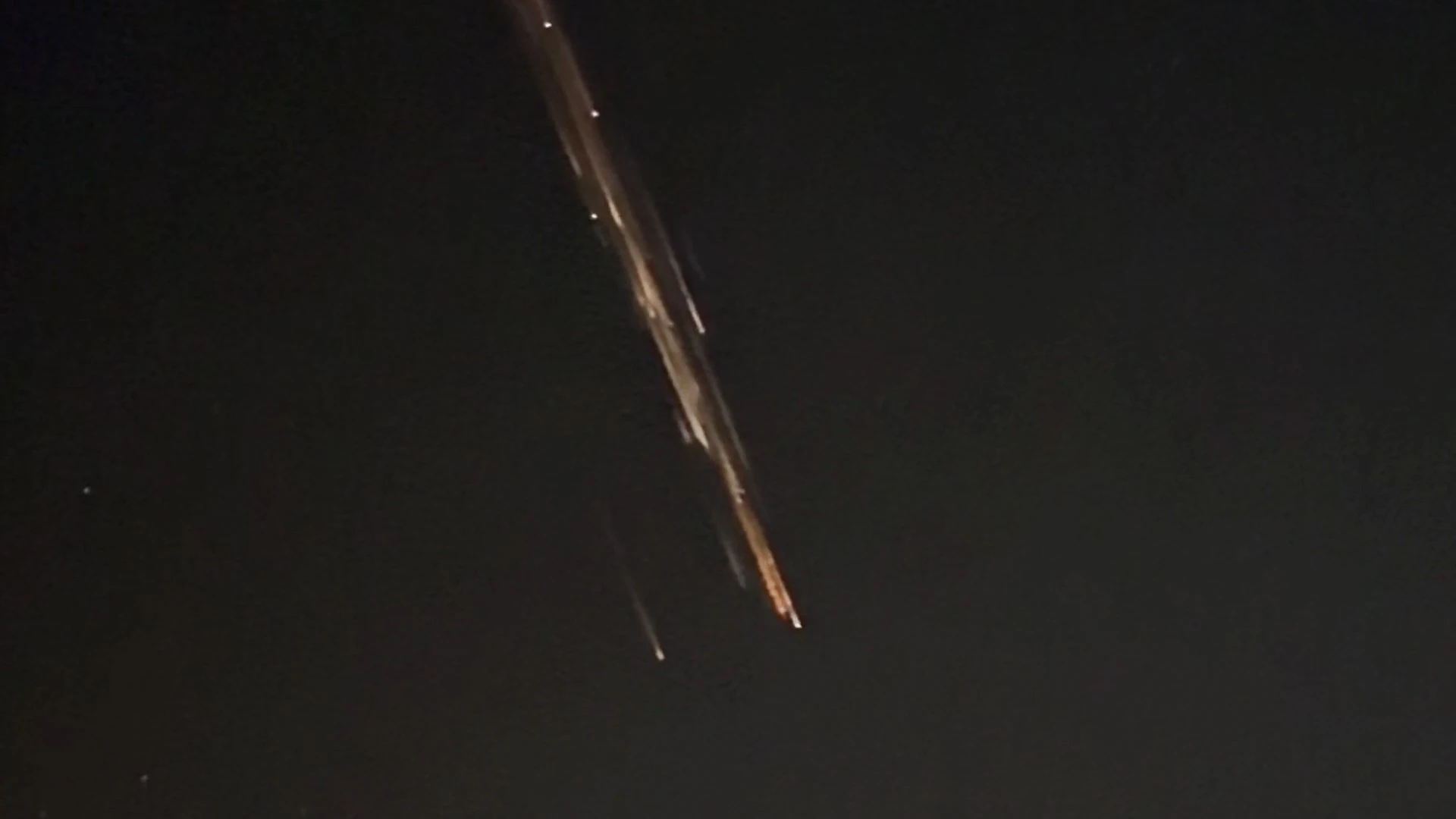 No fue un meteorito: Un cohete chino se desintegra sobre el sureste de España dejando una gran bola de fuego