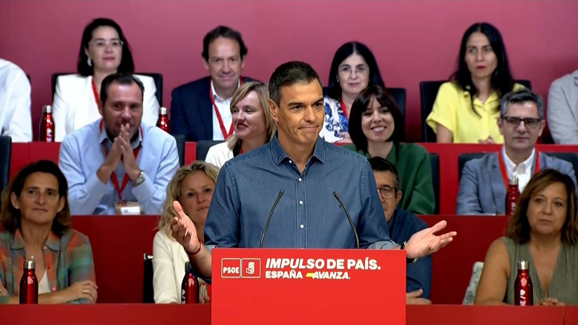 Sánchez evita explicar el 'cupo catalán' ante los críticos del PSOE y se escuda tras los ataques a las comunidades del PP