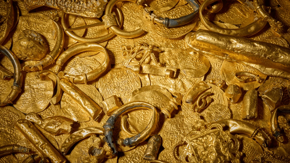 400 gold coins help crack a centuries-old shipwreck mystery