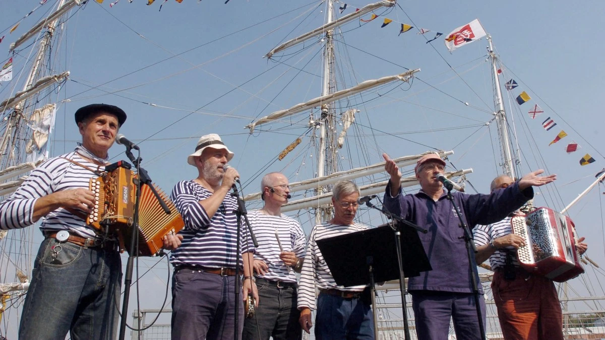 Sea shanties actually help people work together better