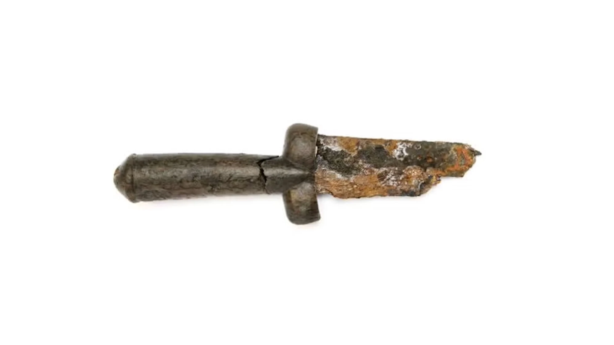 Medieval ‘testicle dagger’ lives up to its name