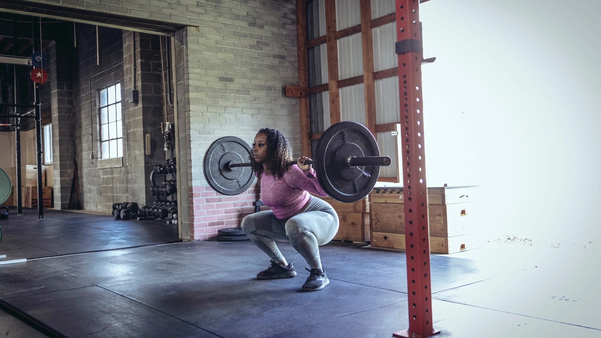 Could women actually be better suited to weight lifting than men are? 