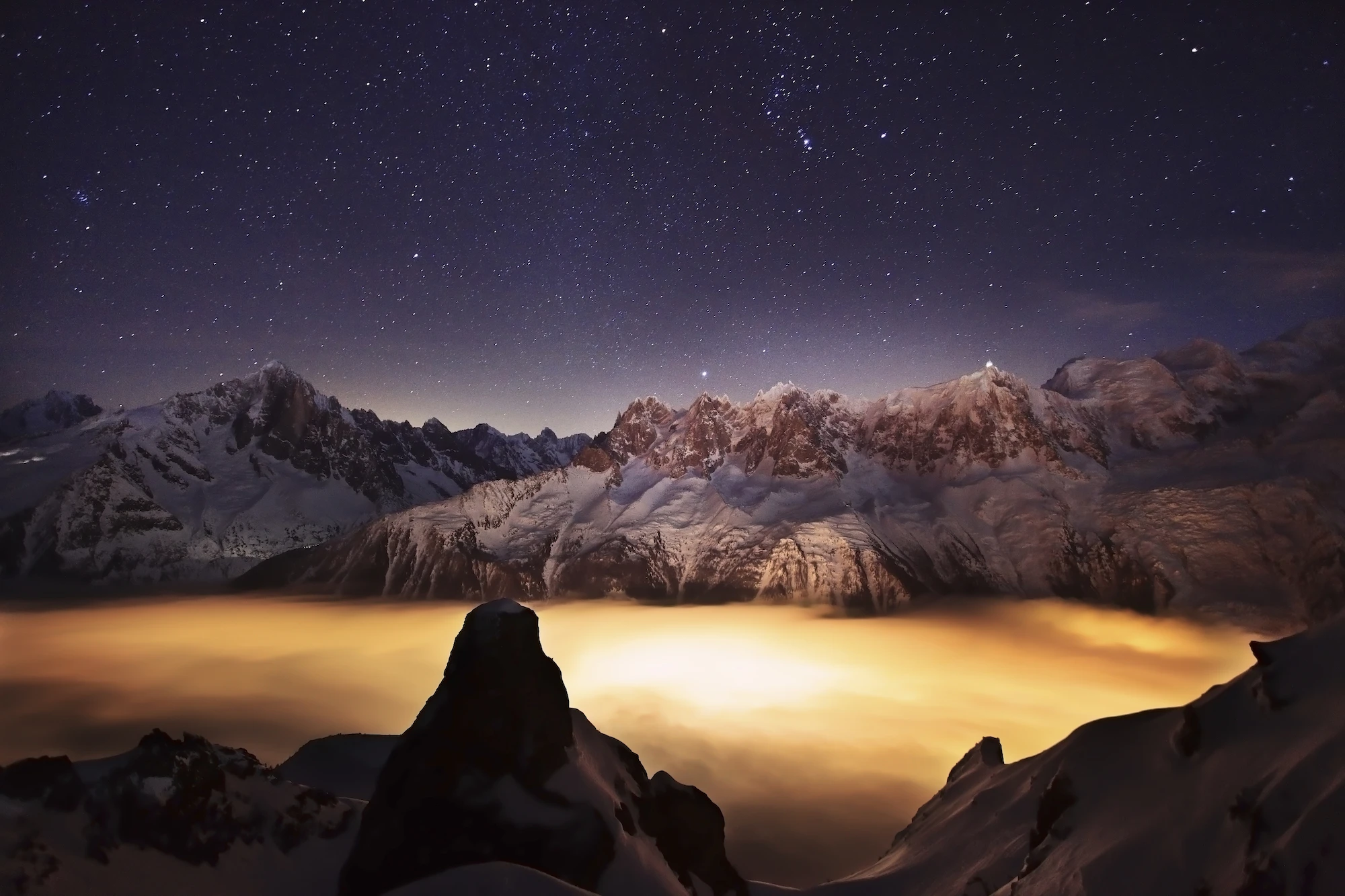 12 dazzling images from the 2025 Capture the Dark photography contest